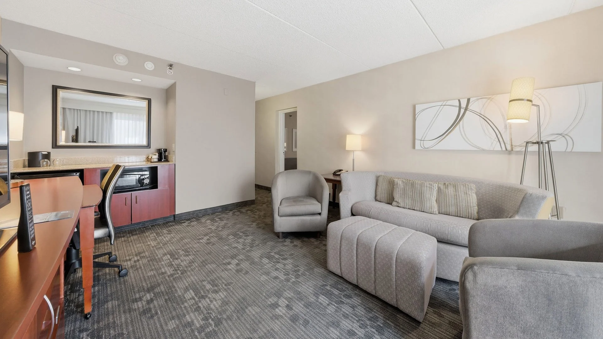 Courtyard by Marriott Chicago Deerfield — Sale in Deerfield, IL, photo 6 of 6
