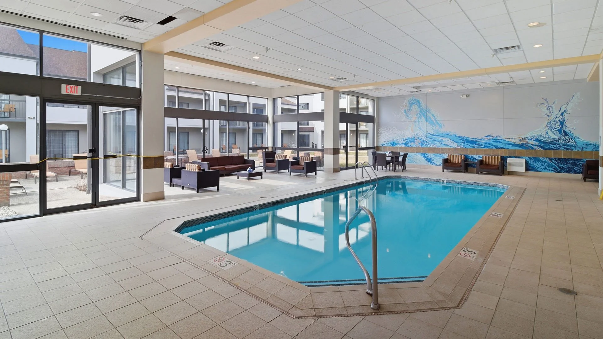 Courtyard by Marriott Chicago Arlington Heights/South — Sale in Arlington Heights, IL, photo 4 of 6