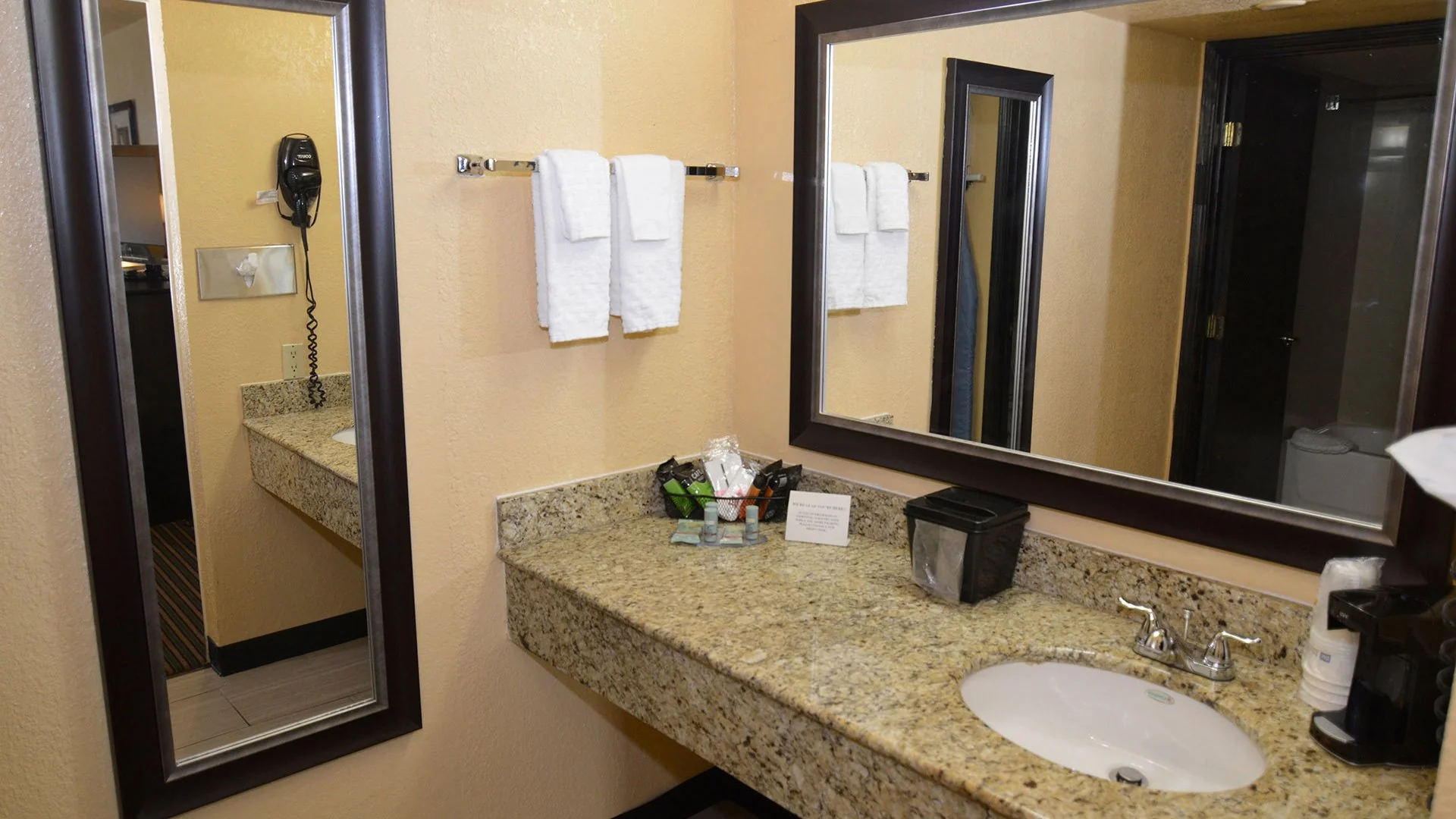 Best Western Inn of Del Rio — Sale in Del Rio, TX, photo 2 of 6