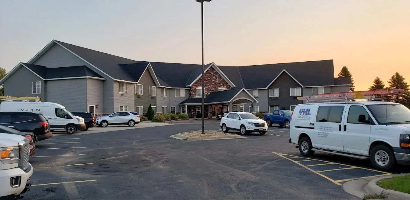 GrandStay Hotel & Suites Montevideo — Sale in Montevideo, MN, photo 3 of 5