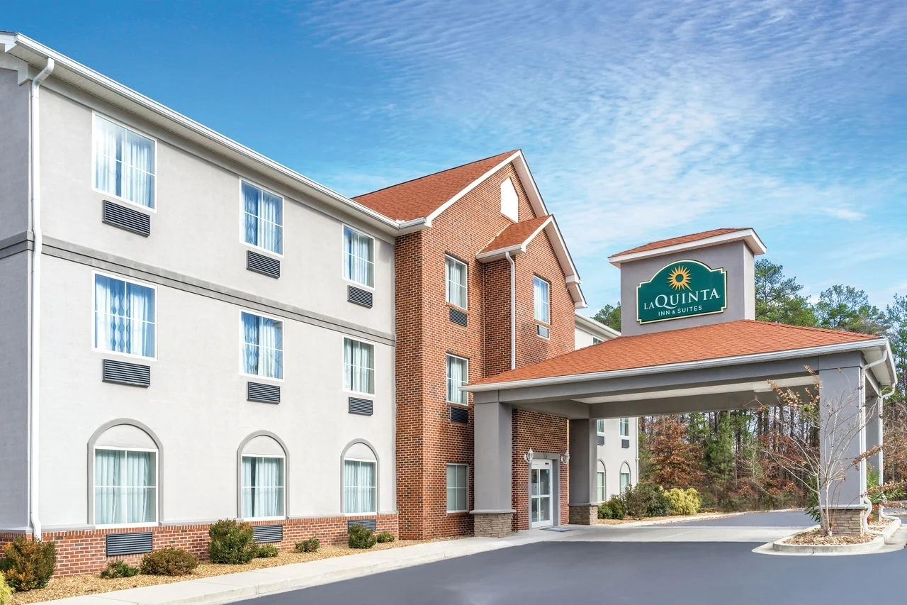 La Quinta Inn & Suites Rome — Sale in Rome, GA, photo 1 of 5