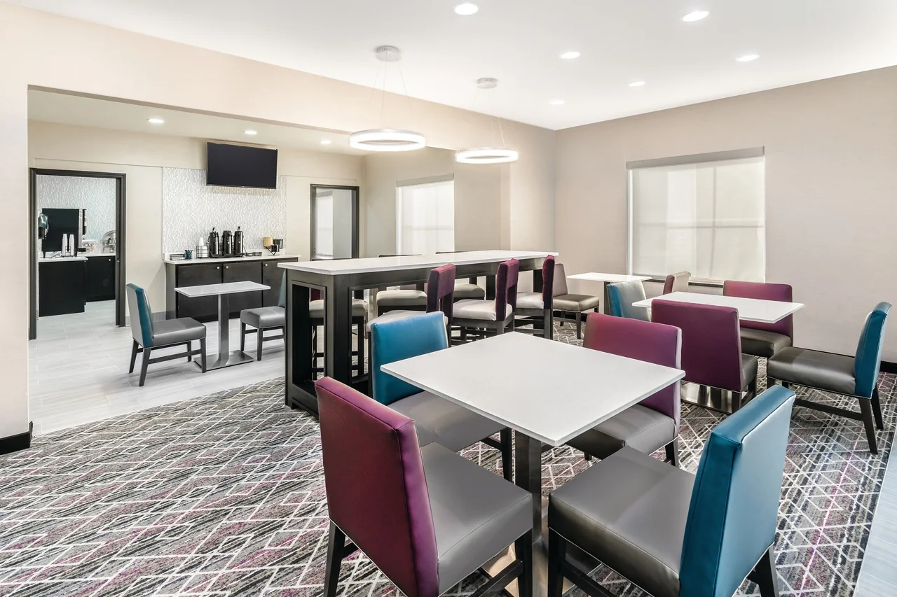 La Quinta Inn & Suites Rome — Sale in Rome, GA, photo 4 of 5