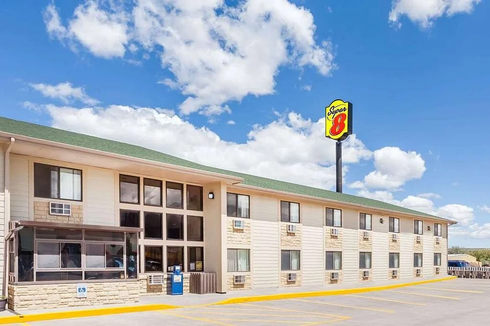 Two-Property Hotel Portfolio Yellowstone Area — Sale in Livingston, MT, photo 3 of 6