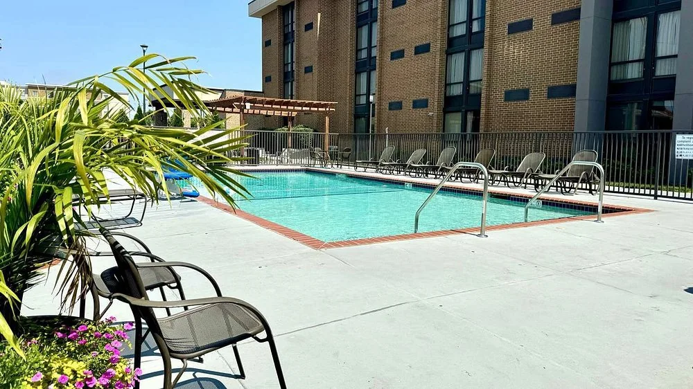 Best Western Plus St. Louis West-Westport — Sale in Maryland Heights, MO, photo 2 of 5