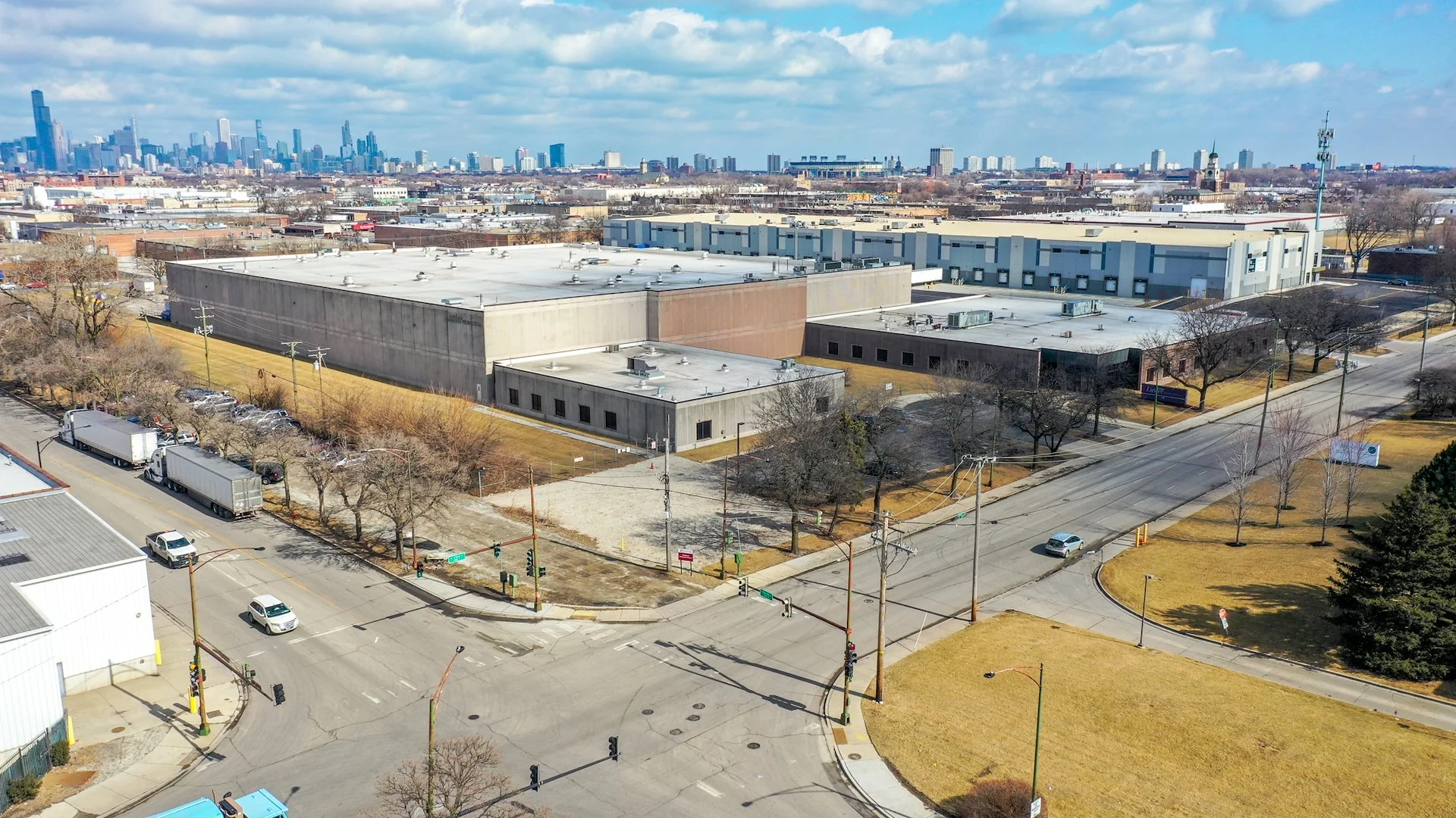 Luster Products Stockyards Facility — Sale in Chicago, IL, photo 1 of 2