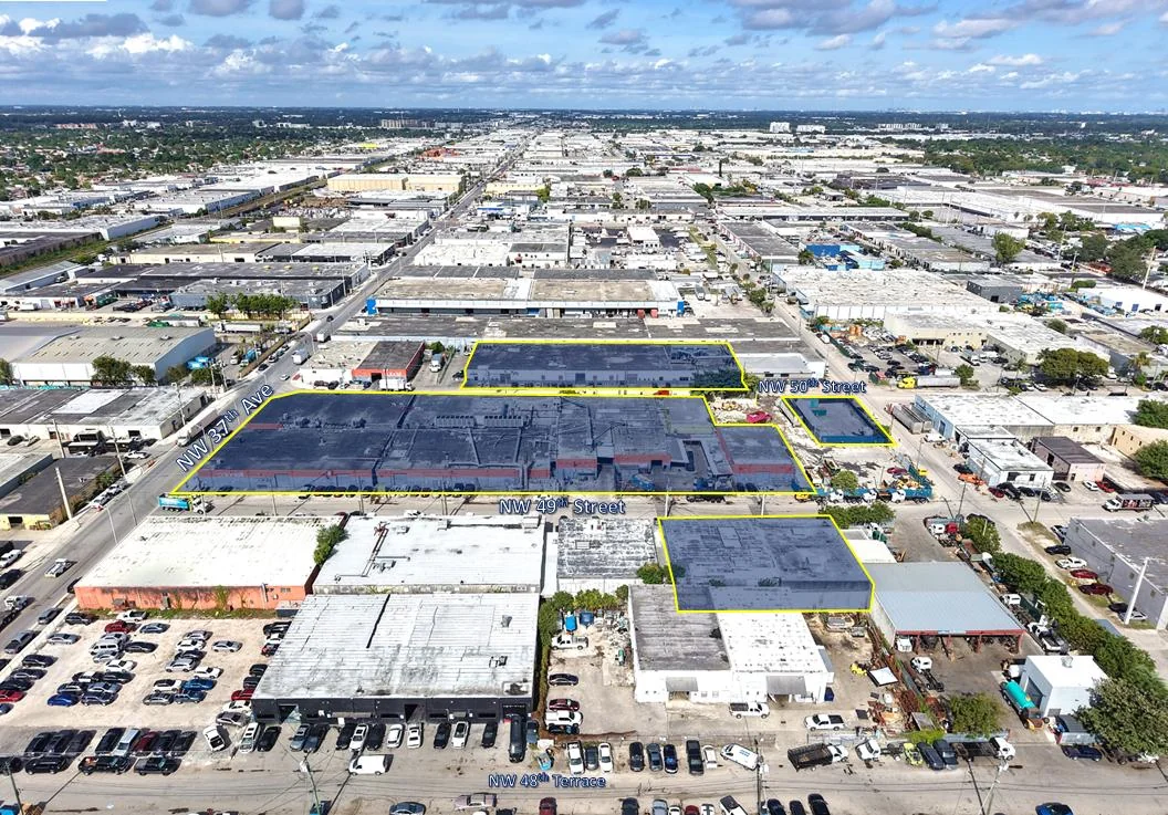 East Hialeah Industrial-1 Grade Level Door 18 FT Clear — Sale in Miami, FL, photo 7 of 7