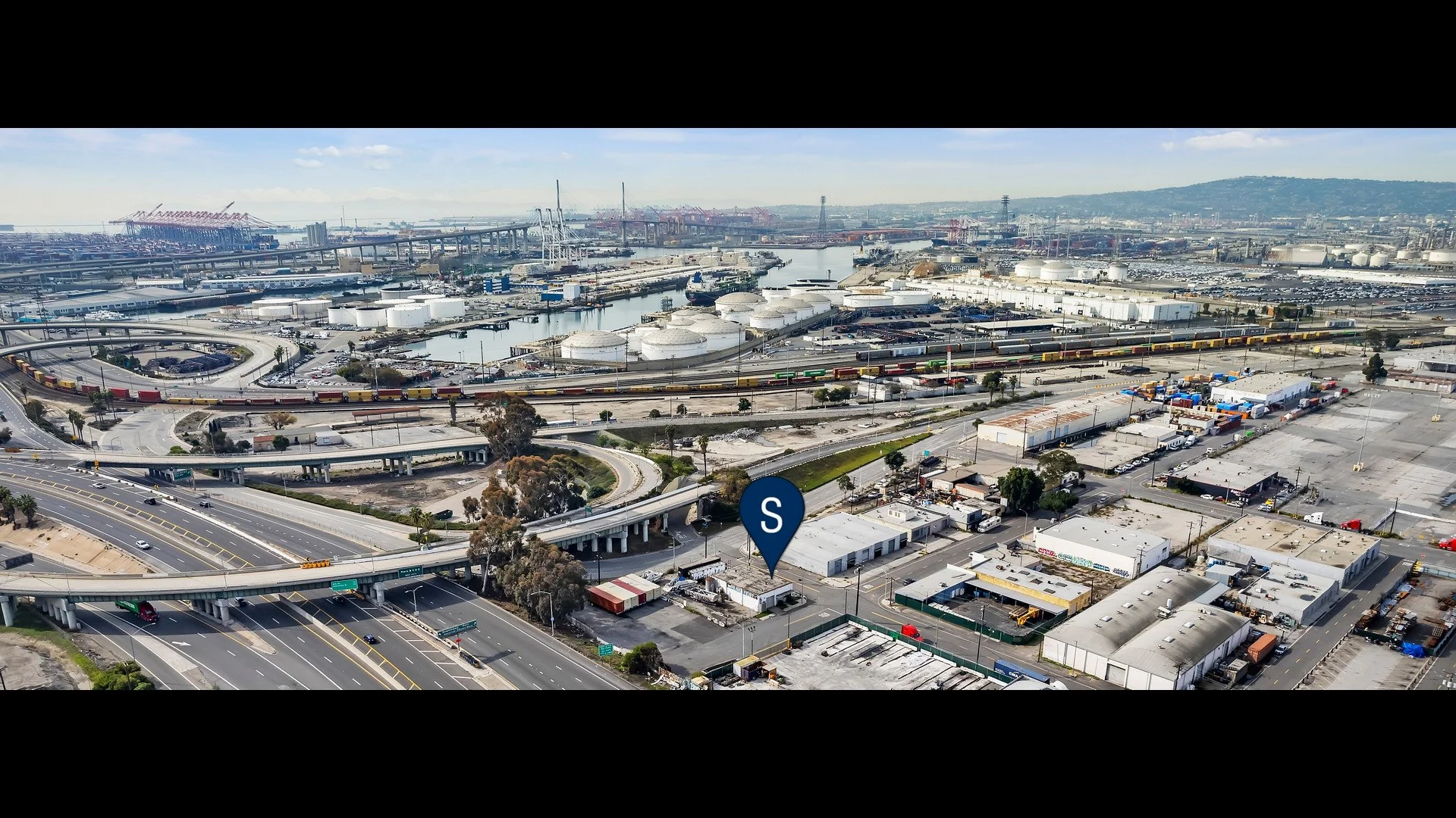 Port-Adjacent Industrial Property/Yard — Sale in Long Beach, CA, photo 3 of 4