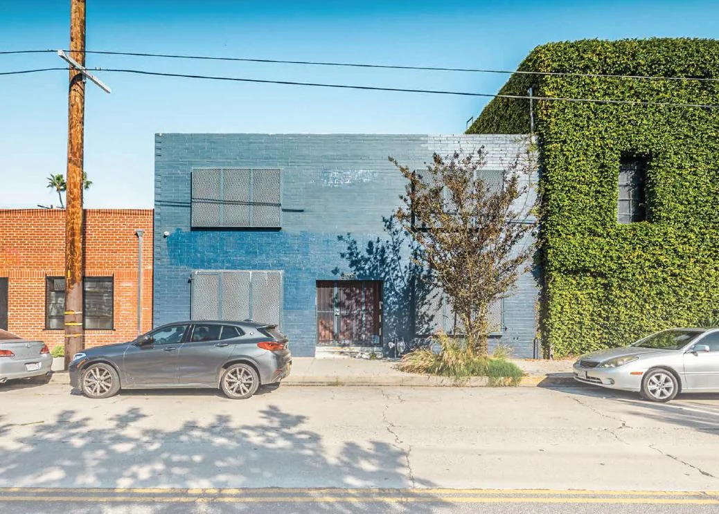 5017 Exposition Blvd — Sale in Los Angeles, CA, photo 1 of 2