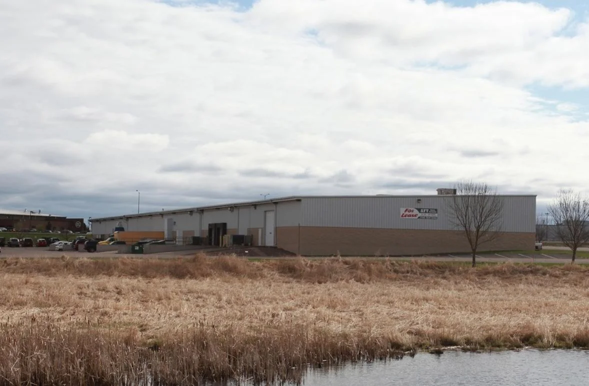 Eau Claire Flex — Sale in Eau Claire, WI, photo 2 of 5