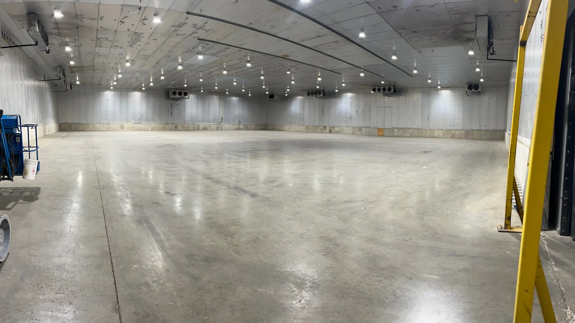 Distribution/Dry Storage Warehouse | Owner User — Sale in Danville, IL, photo 2 of 7