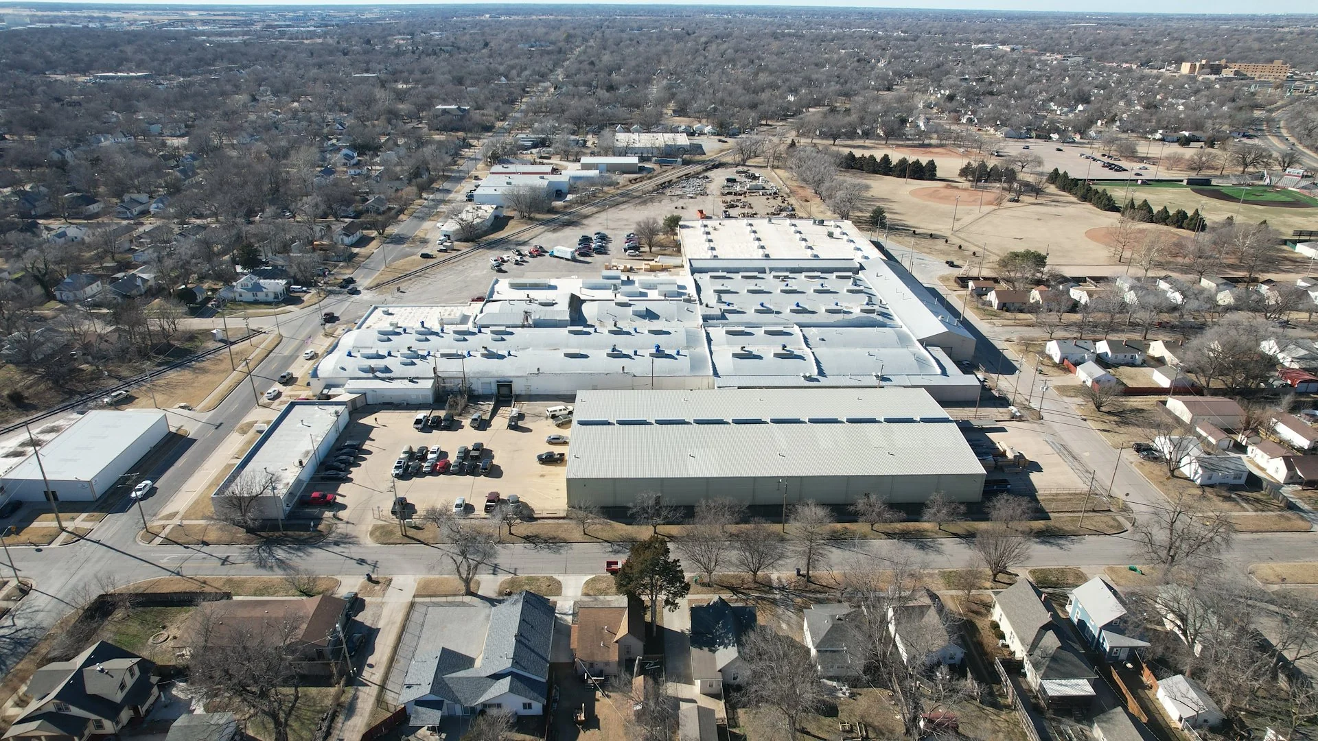 AEI / HM Dunn AeroSystems | Recent Lease Extension — Sale in Wichita, KS, photo 1 of 4
