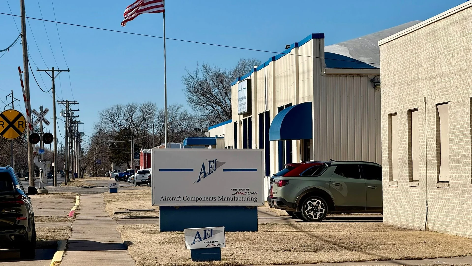 AEI / HM Dunn AeroSystems | Recent Lease Extension — Sale in Wichita, KS, photo 3 of 4