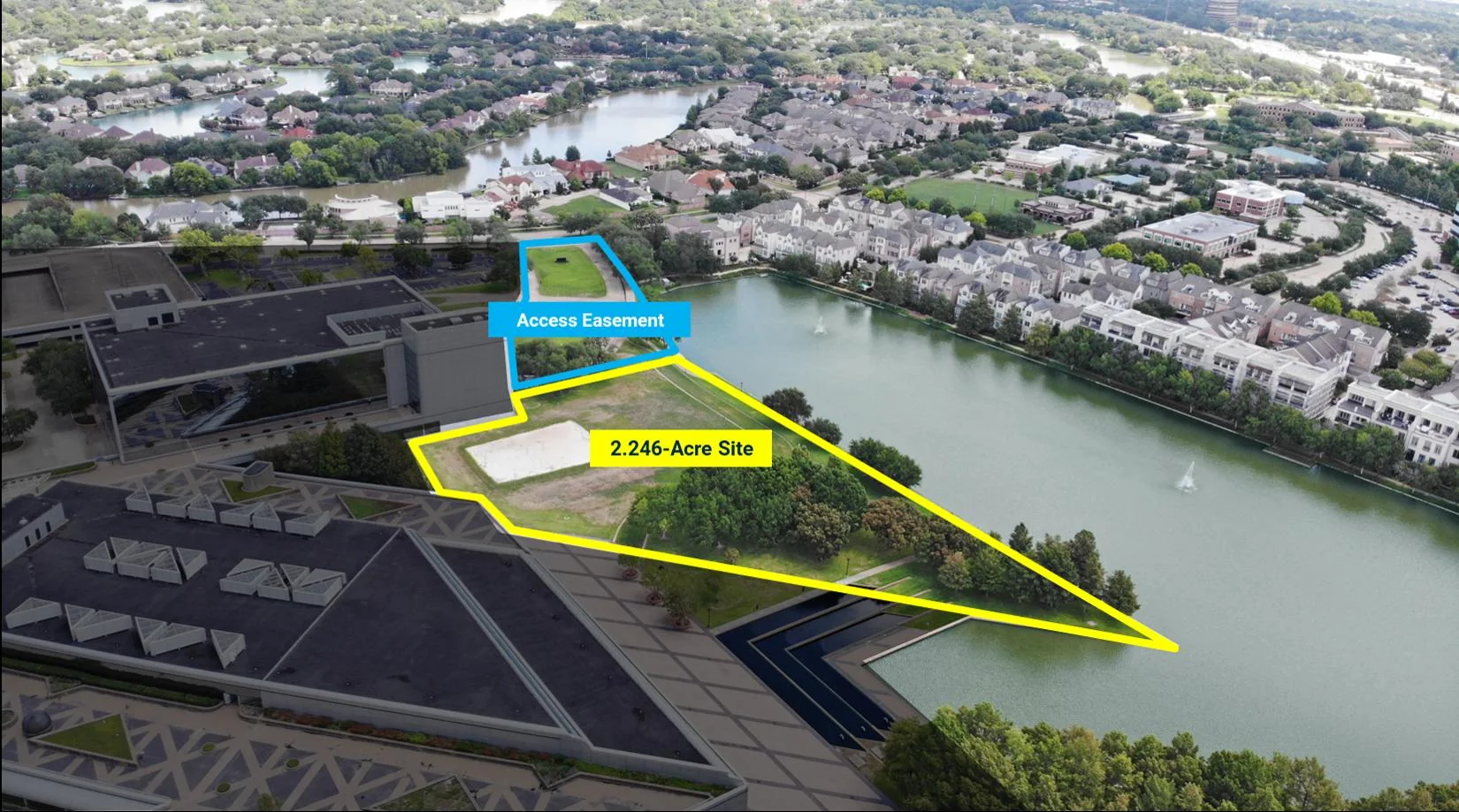 Lake Pointe Waterfront — Sale in Sugar Land, TX, photo 1 of 4