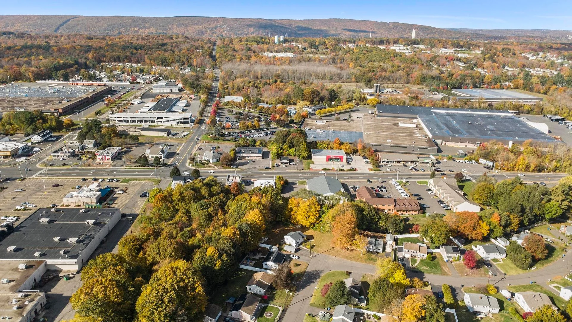 Prime Queen Street Pad Site | 0.47 Acres | 16,500+ VPD — Sale in Southington, CT, photo 4 of 6