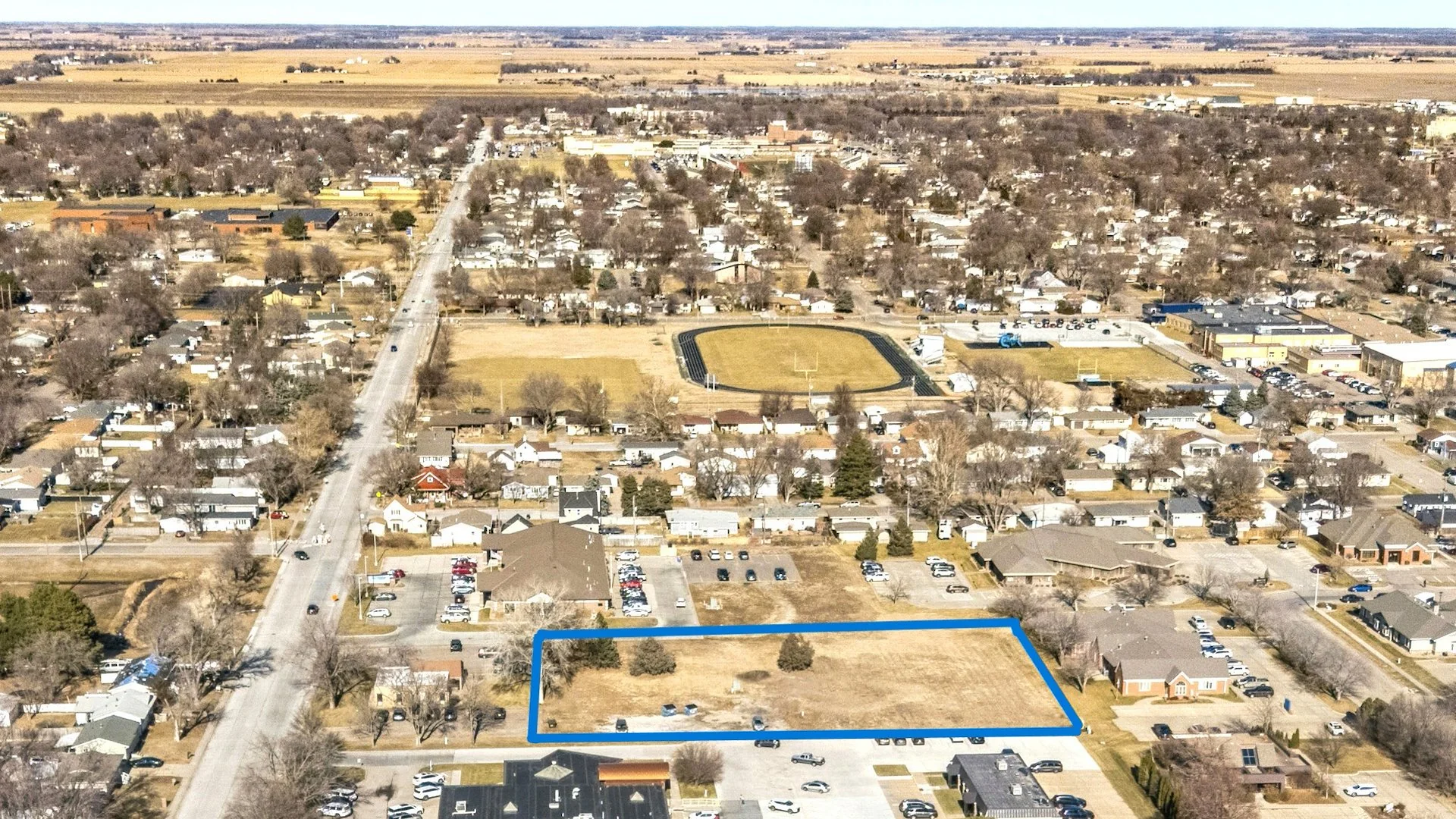 825 N Custer Avenue — Sale in Grand Island, NE, photo 7 of 8