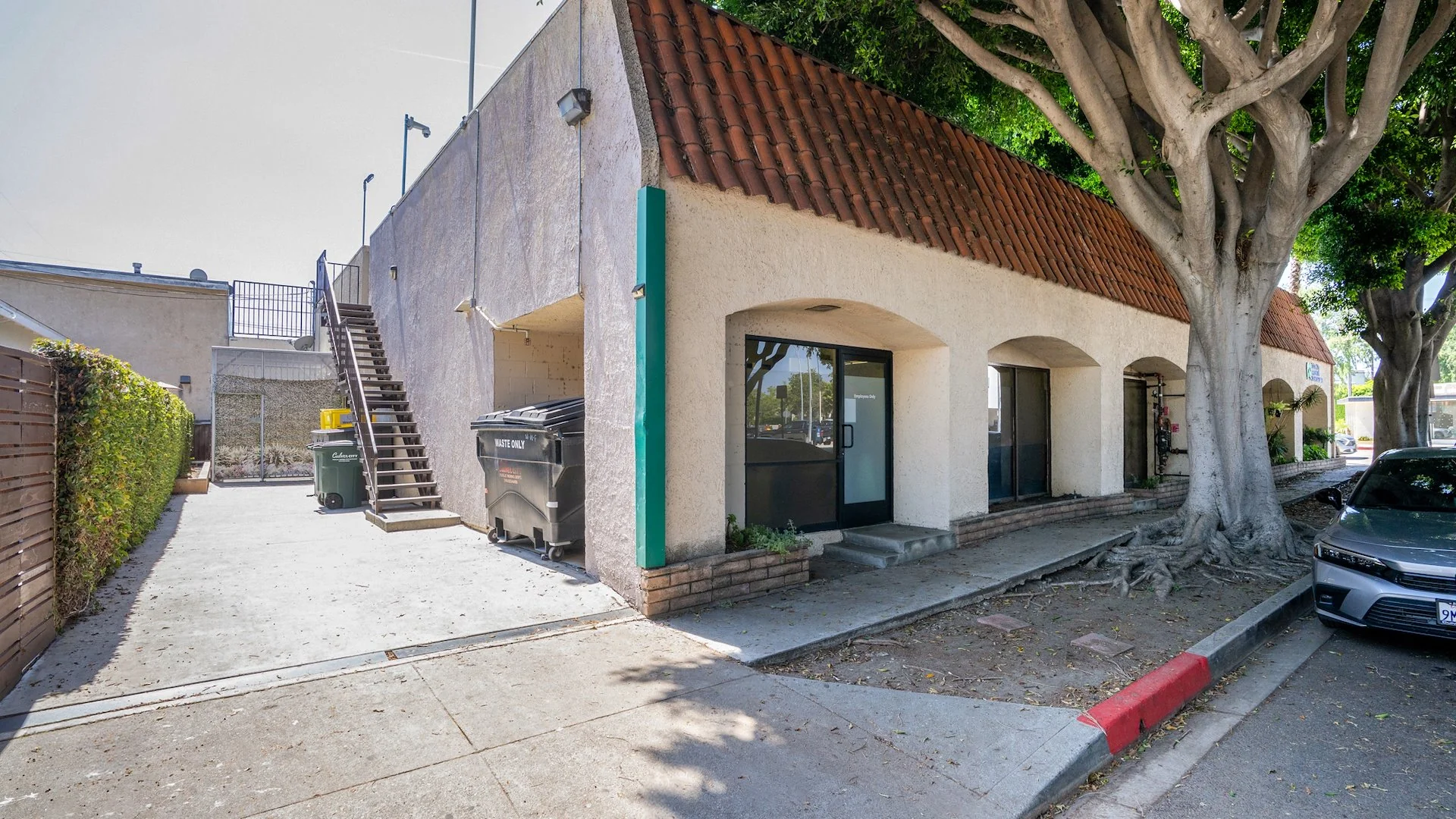 11444 W Washington Blvd — Sale in Los Angeles, CA, photo 2 of 7