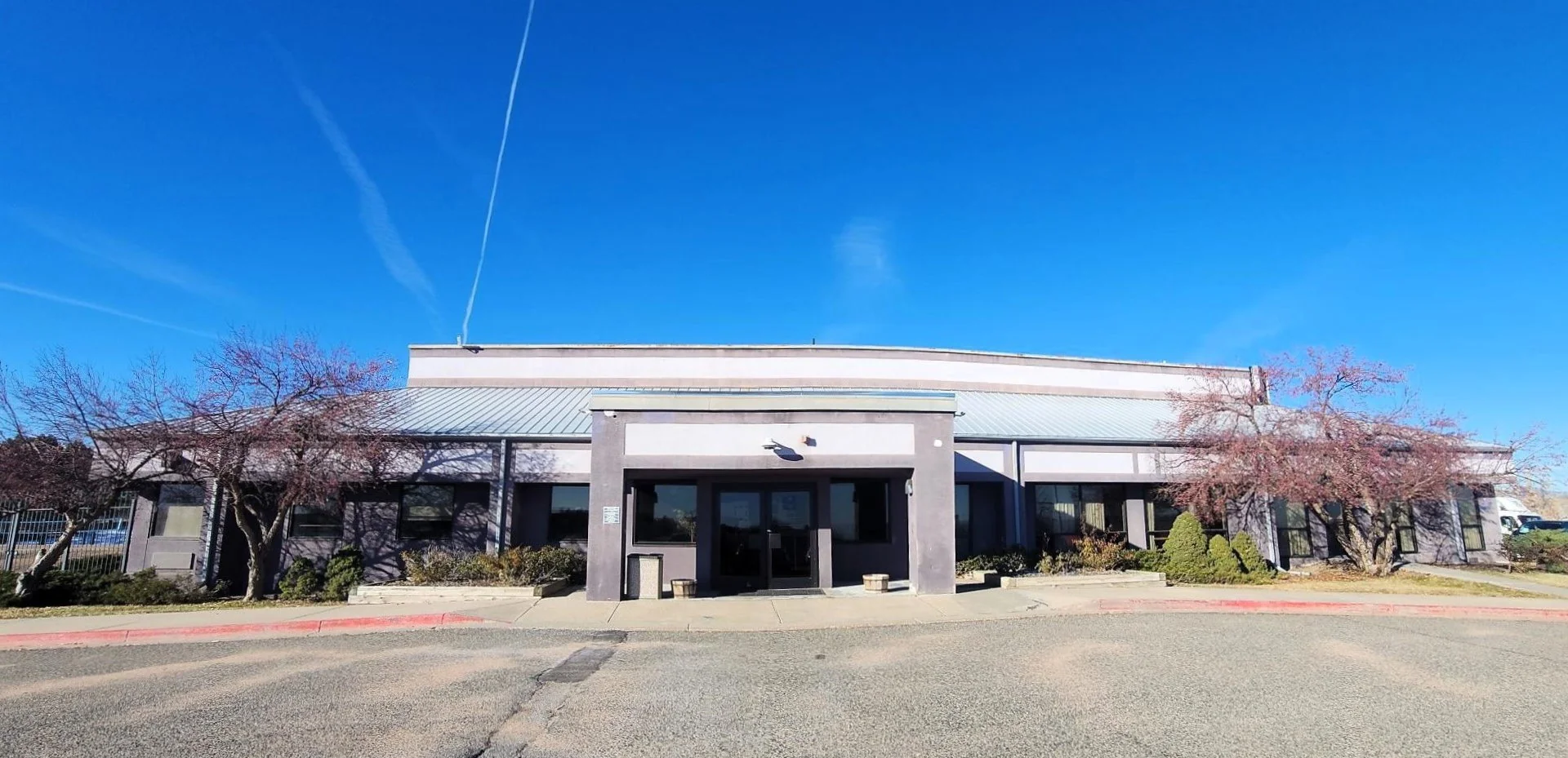 421 Zang St — Sale in Lakewood, CO, photo 2 of 5