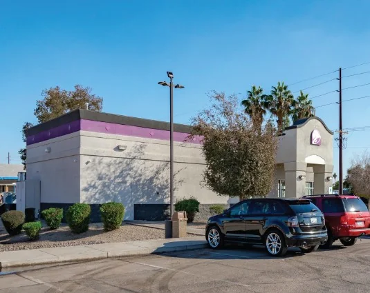 Taco Bell - Low Rent - Large Franchisee — Sale in Glendale, AZ, photo 1 of 2