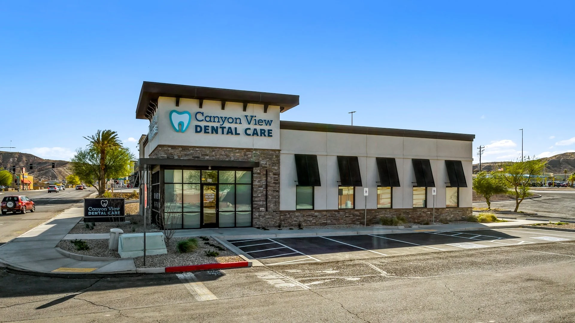 Heartland Dental | 12 Yr Absolute NNN Lease — Sale in Bullhead City, AZ, photo 1 of 5