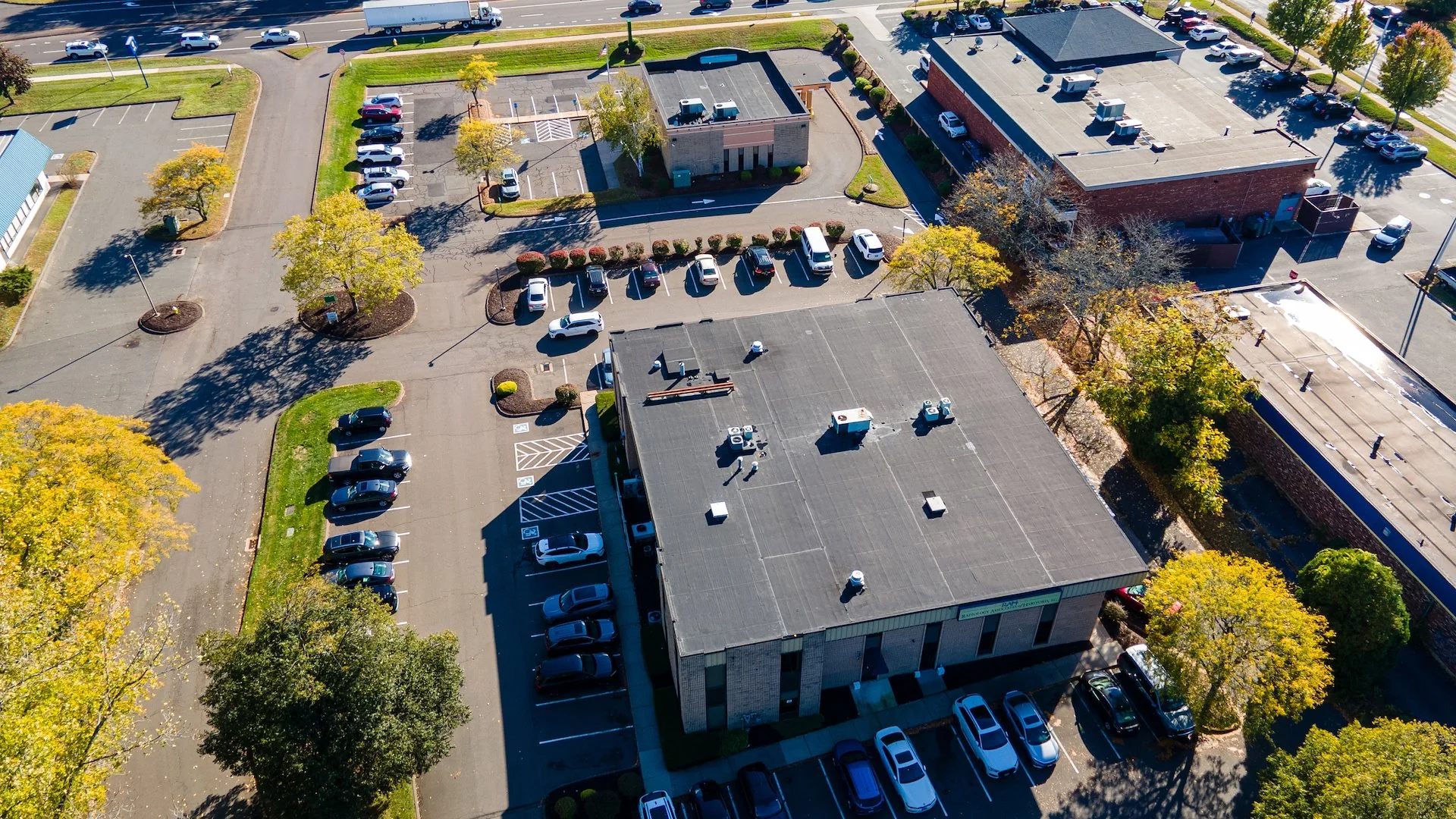 Two Tenant Medical Building & Bank — Sale in Enfield, CT, photo 1 of 4