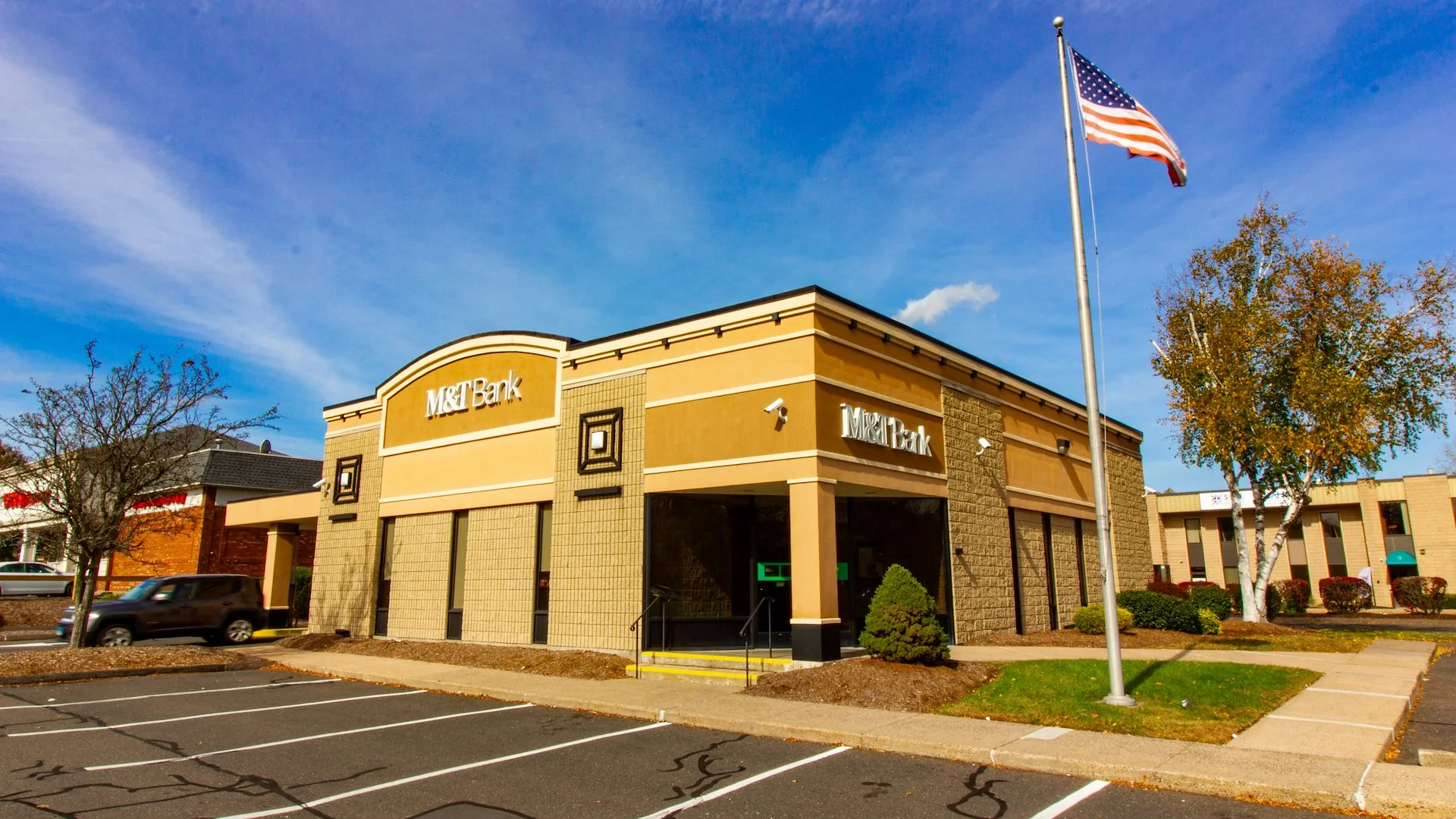Two Tenant Medical Building & Bank — Sale in Enfield, CT, photo 3 of 4
