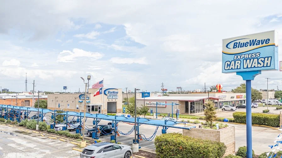 Abs. Net 20-Yr Car Wash | #1 Texas Operator | 100%… — Sale in Beaumont, TX, photo 2 of 7