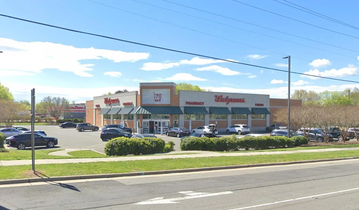 Walgreens — Sale in Oxford, NC, photo 3 of 3