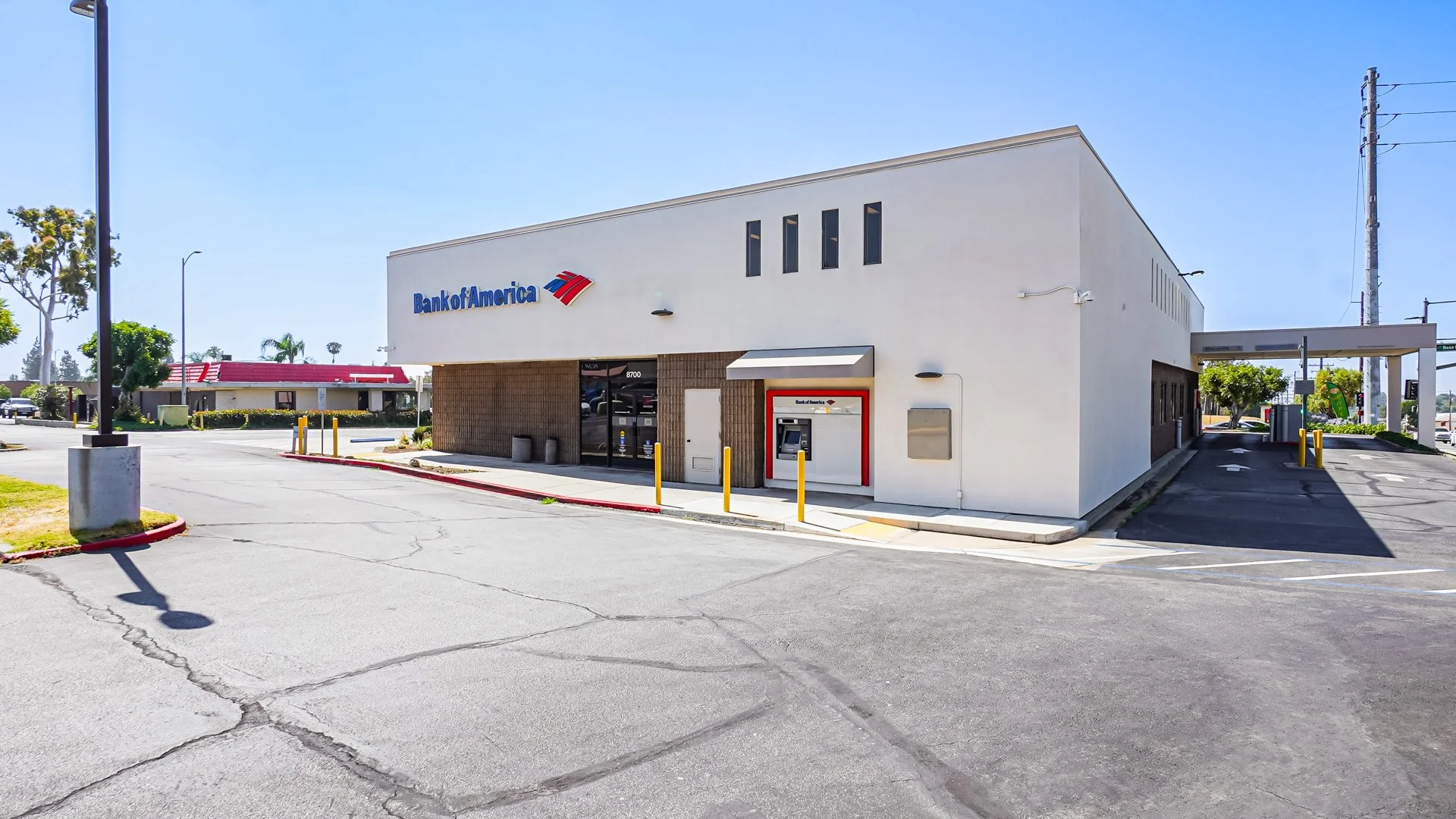 Bank of America — Sale in Rancho Cucamonga, CA, photo 2 of 2