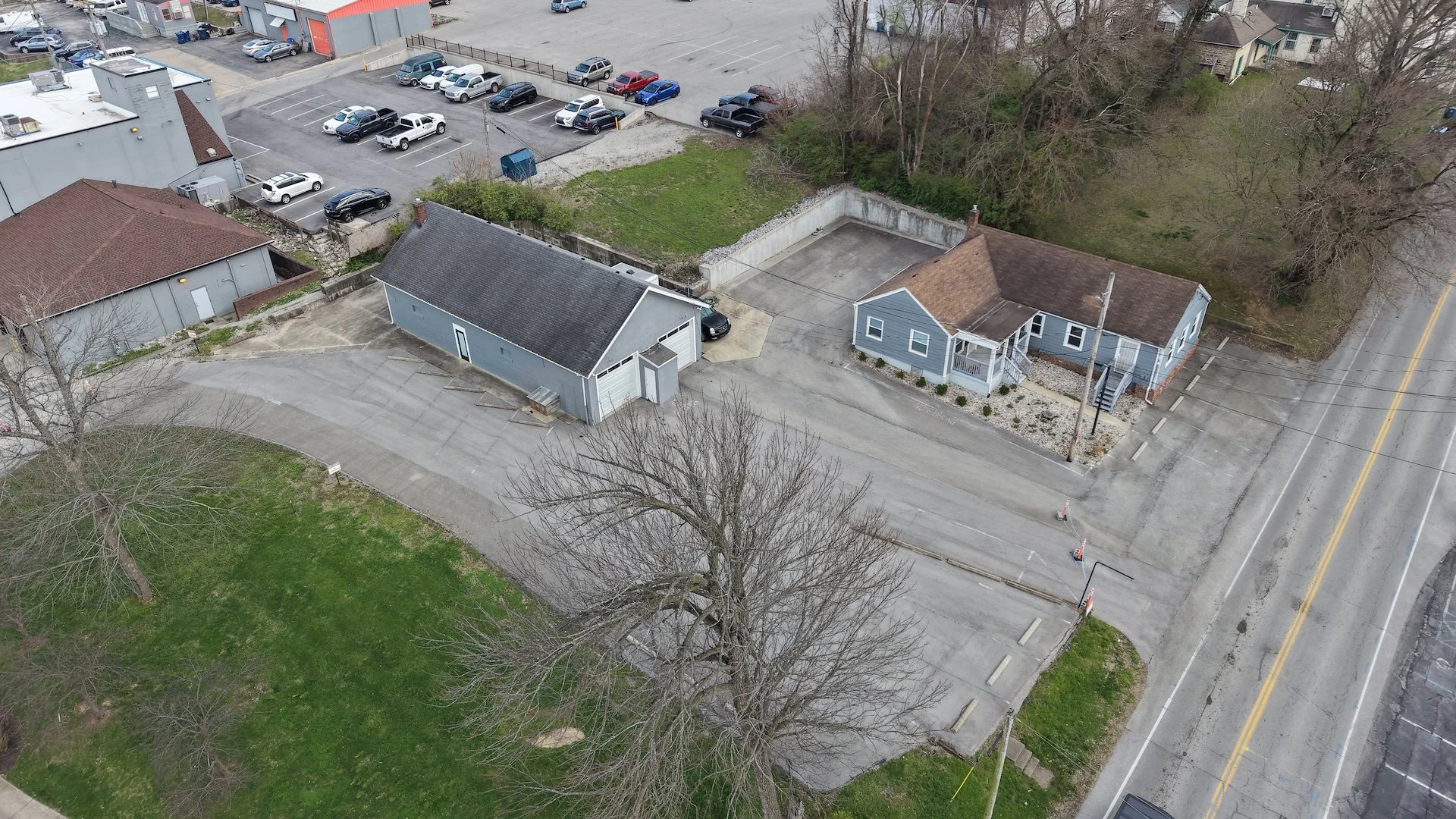 11702 Shelbyville Rd — Sale in Louisville, KY, photo 1 of 5