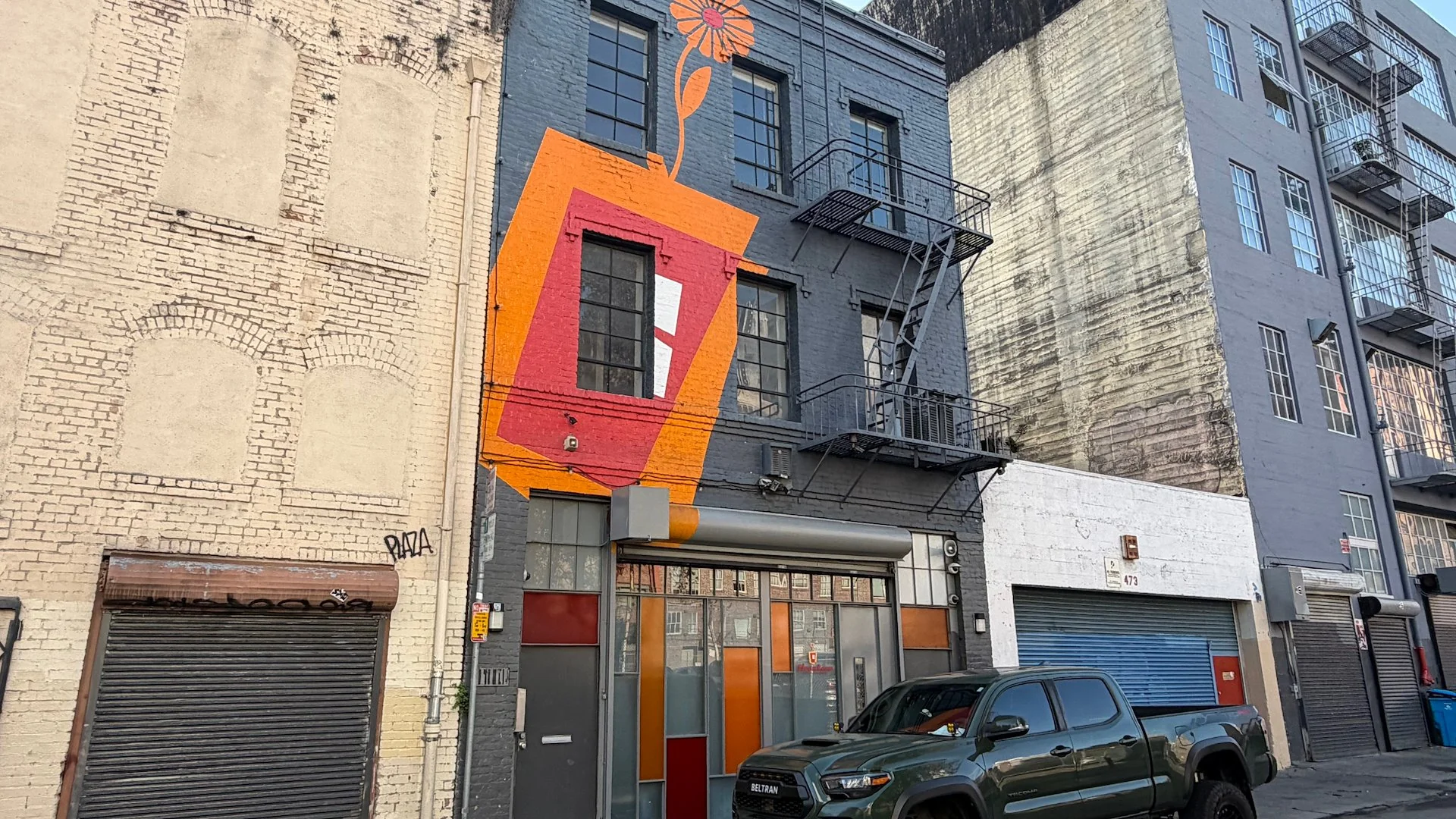 471 Jessie St