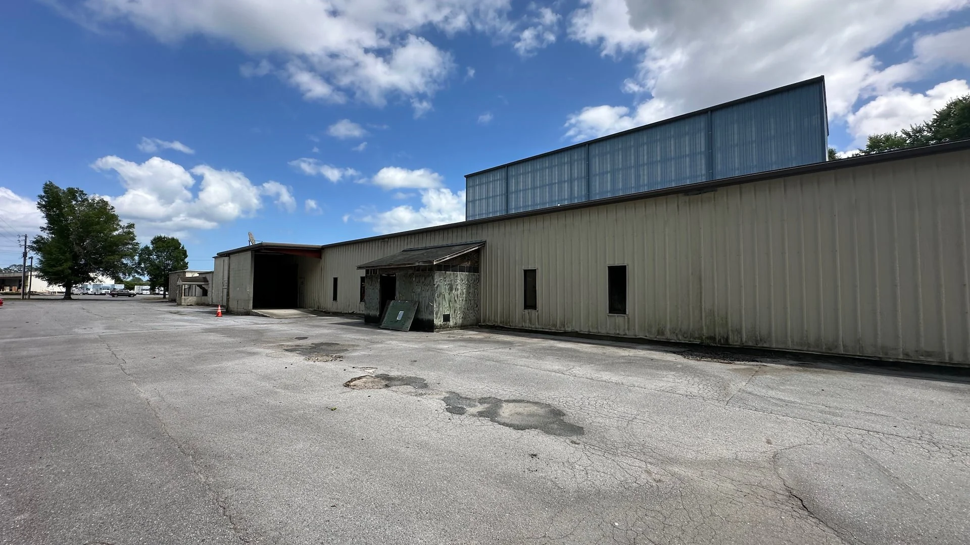 JINGOLI POWER | 104 YEAR-OLD COMPANY — Sale in Jacksonville, NC, photo 2 of 8
