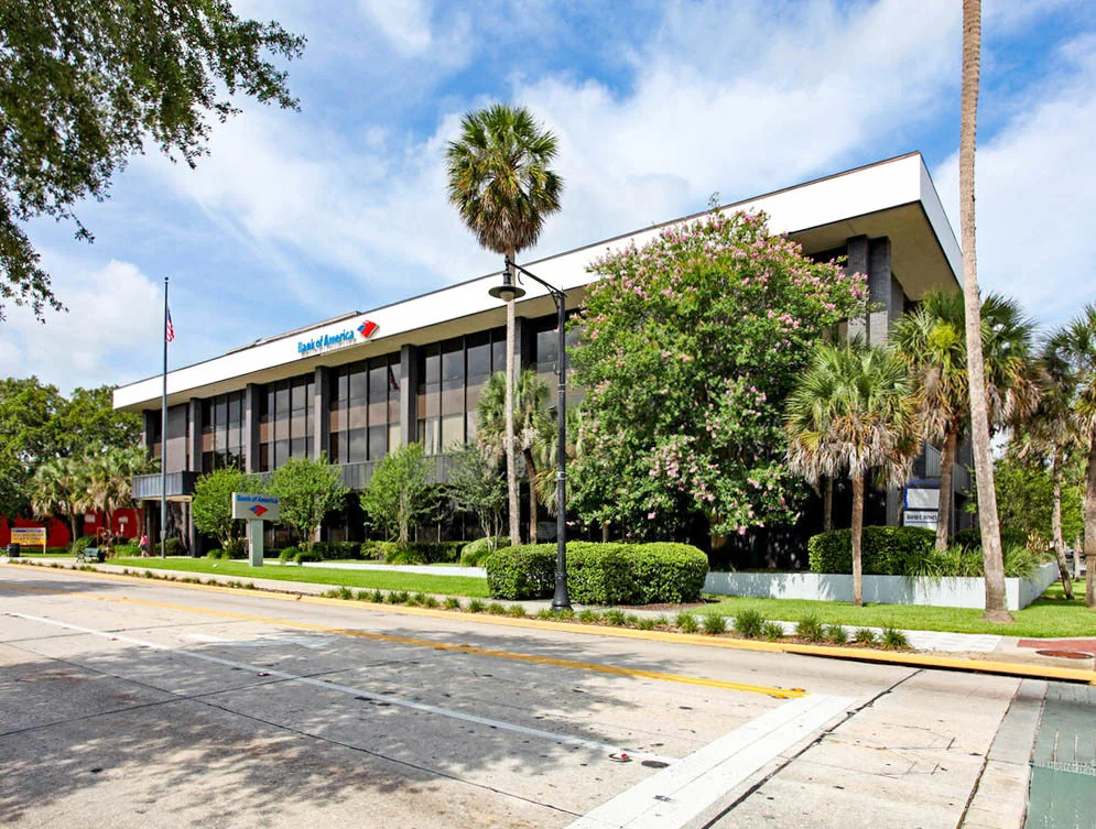 Bank of America - DeLand, FL — Sale in Deland, FL, photo 3 of 5