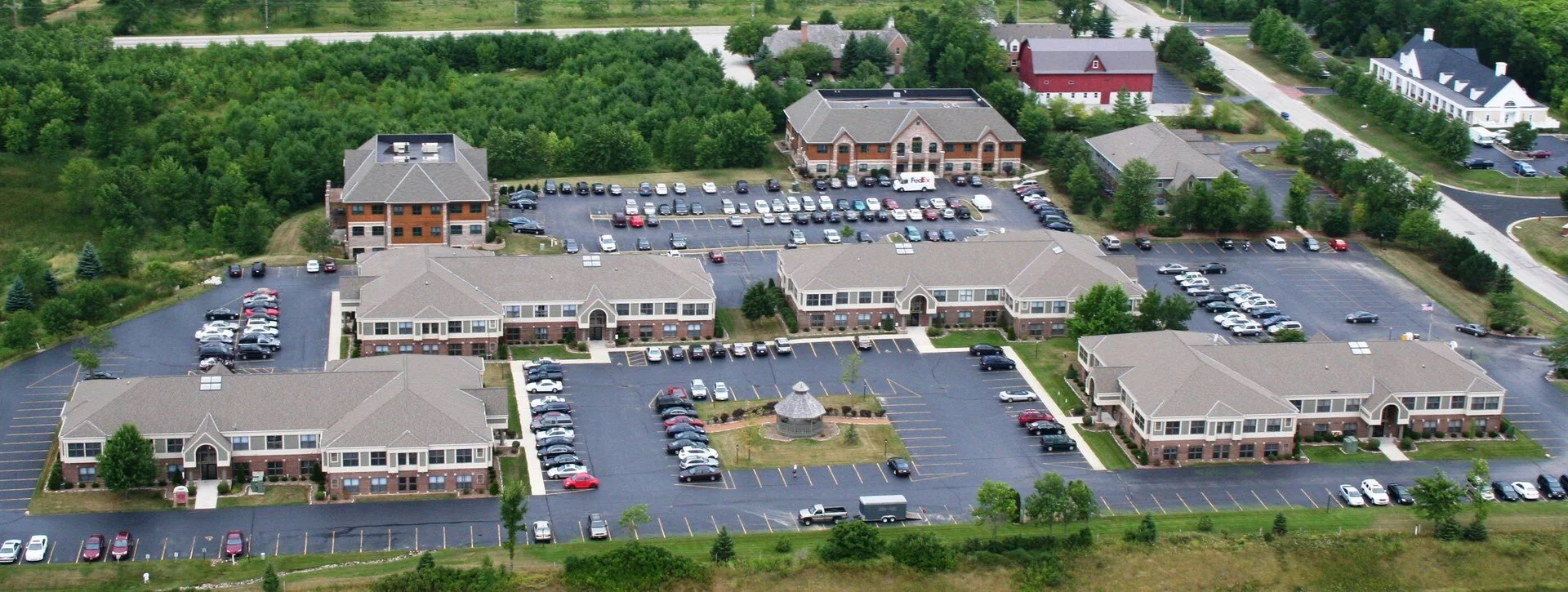 Glen Oaks Office Park — Sale in Mequon, WI, photo 3 of 7