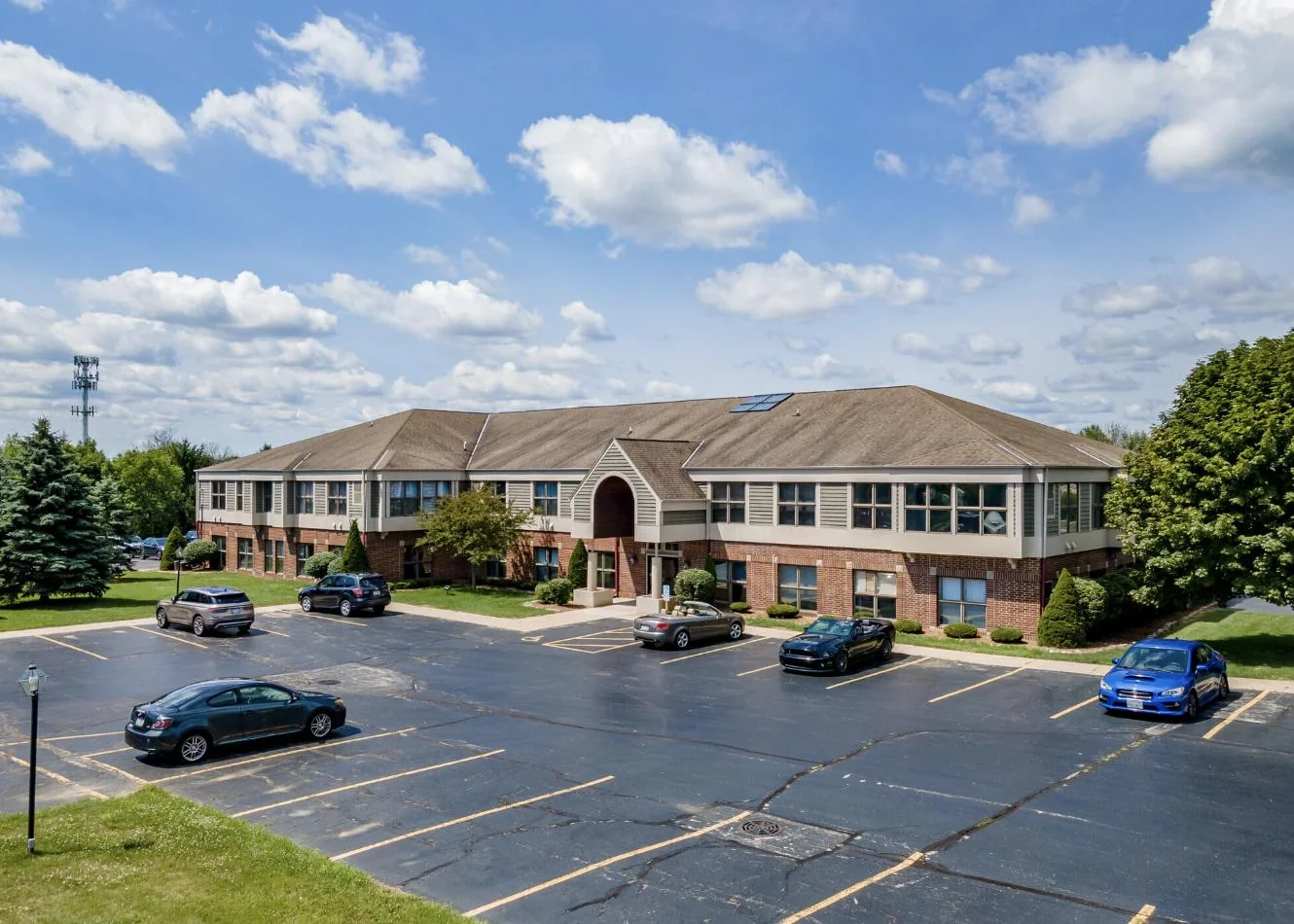 Glen Oaks Office Park — Sale in Mequon, WI, photo 5 of 7