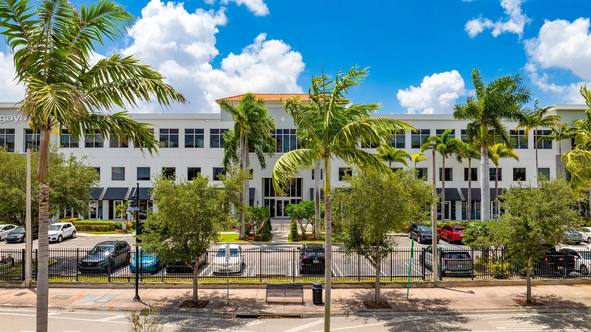 7950 Professional Center — Sale in Miami, FL, photo 3 of 6