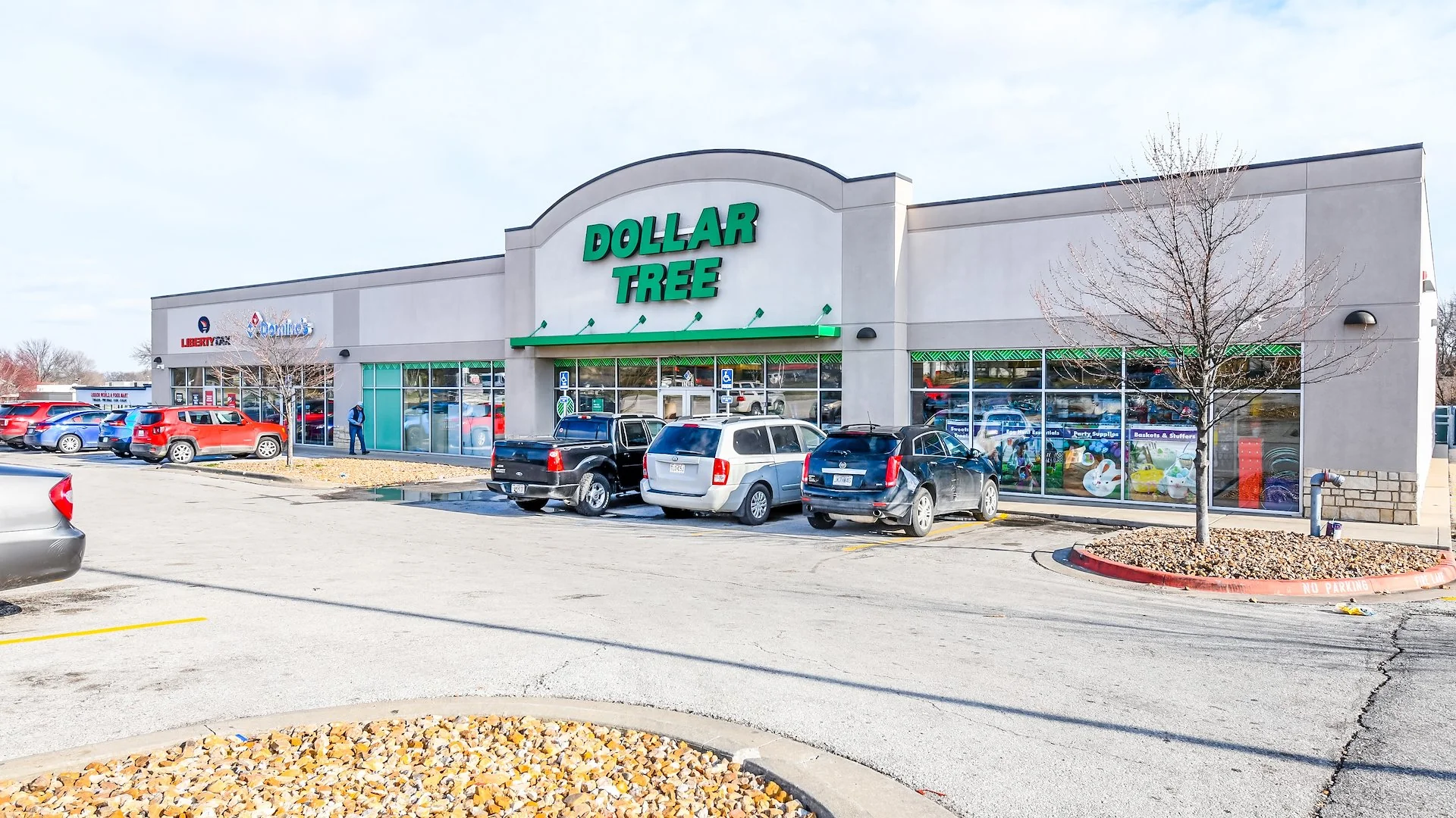 Dollar Tree Plaza