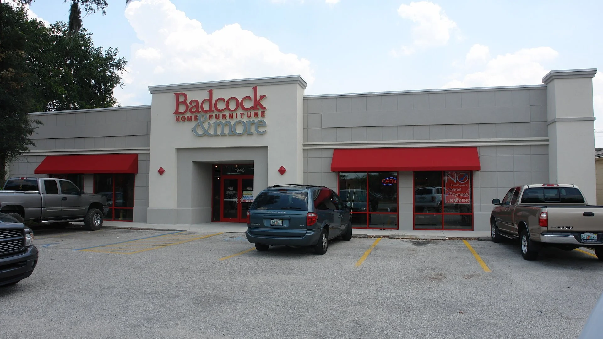 Orange Park Owner/User Retail Store — Sale in Orange Park, FL, photo 2 of 2