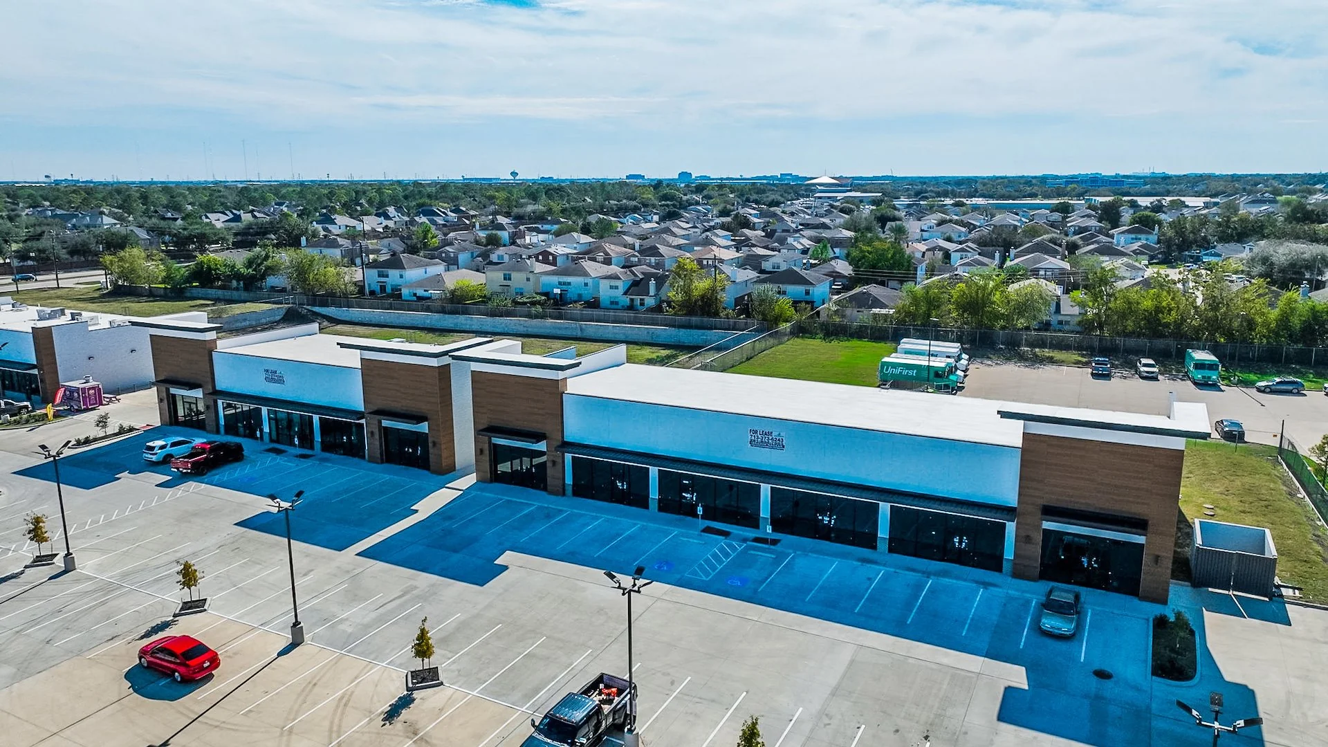 Bellfort Avenue Retail Center — Sale in Sugar Land, TX, photo 1 of 5