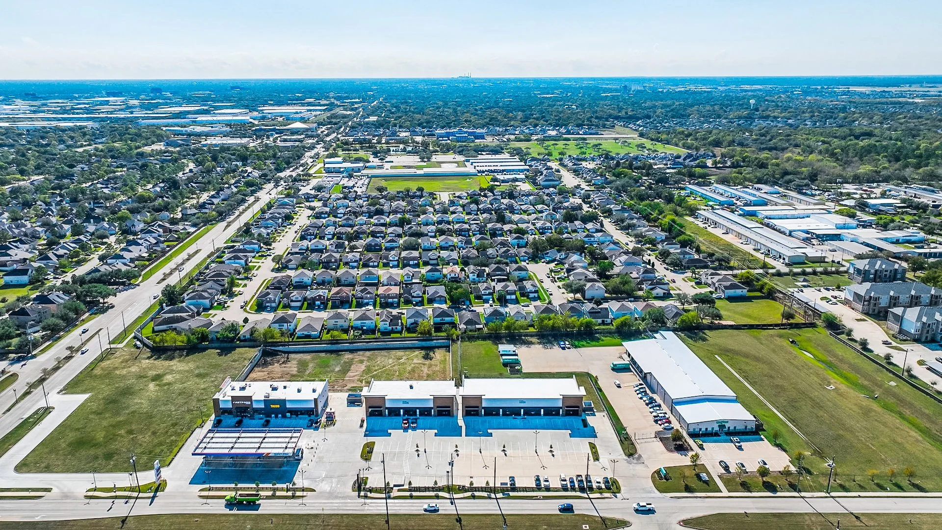 Bellfort Avenue Retail Center — Sale in Sugar Land, TX, photo 2 of 5