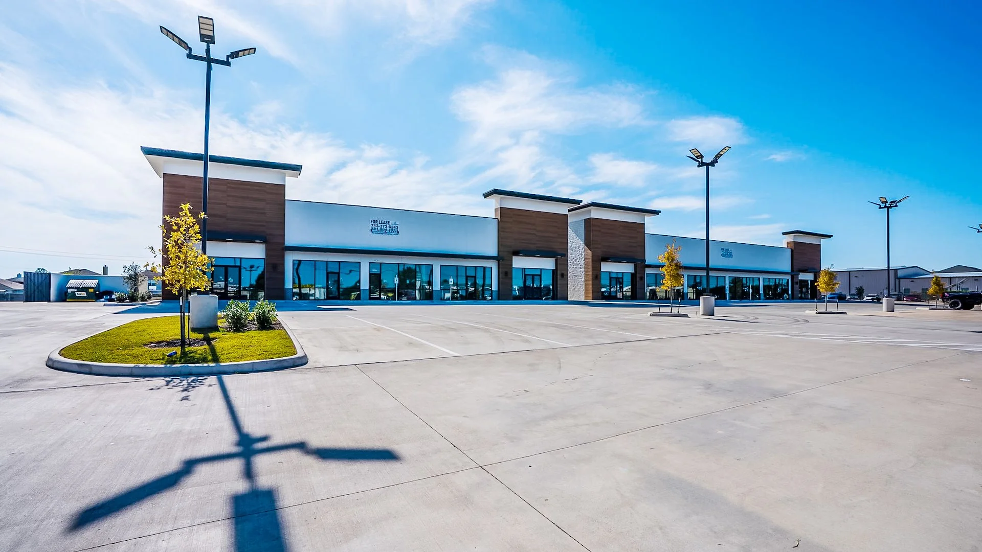 Bellfort Avenue Retail Center — Sale in Sugar Land, TX, photo 5 of 5