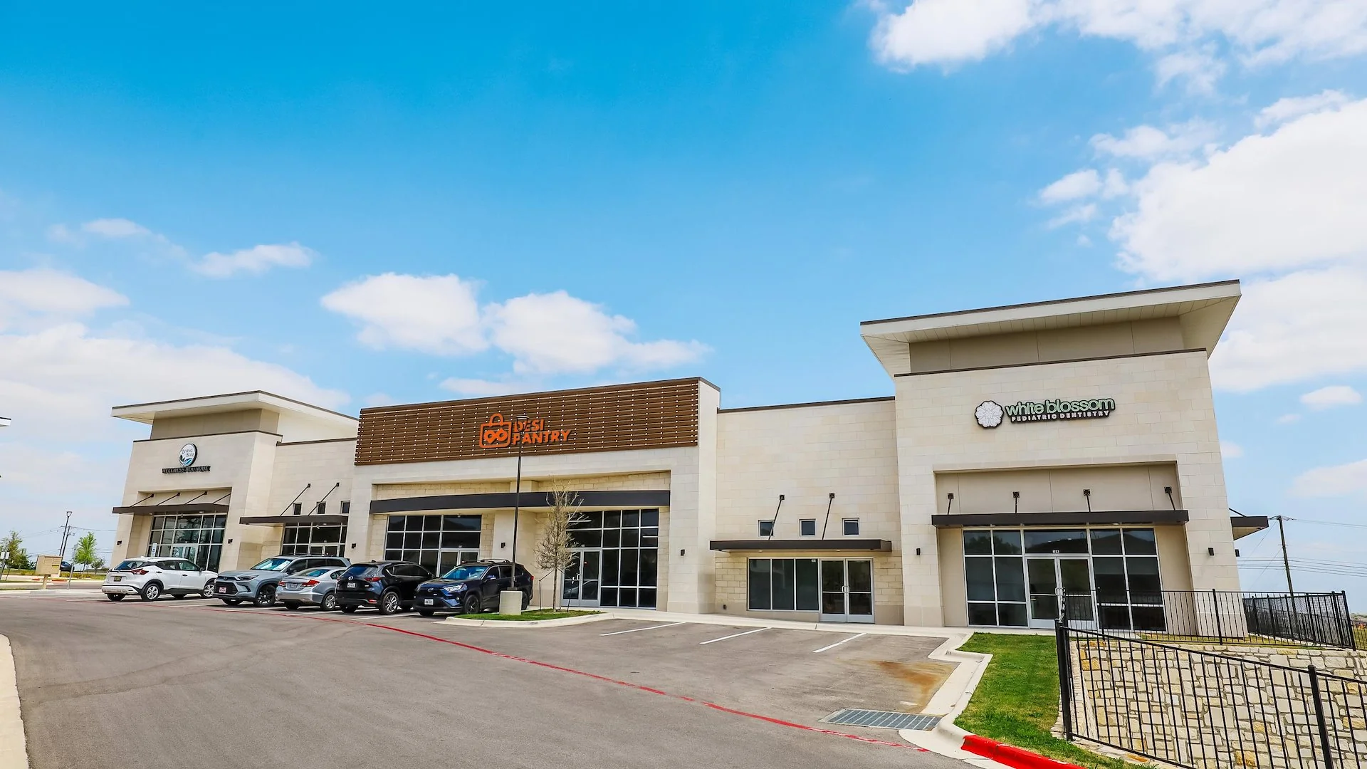 Shops at Teravista - Building III — Sale in Georgetown, TX, photo 3 of 7