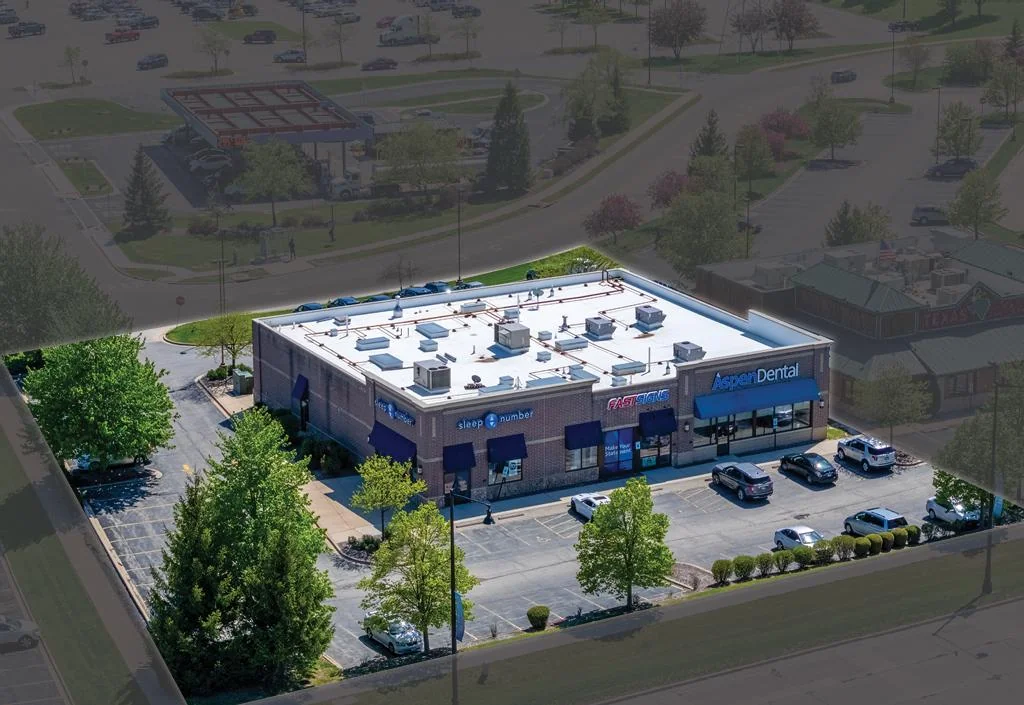 Three-Tenant Walmart Outlot Rockford — Sale in Rockford, IL, photo 3 of 8