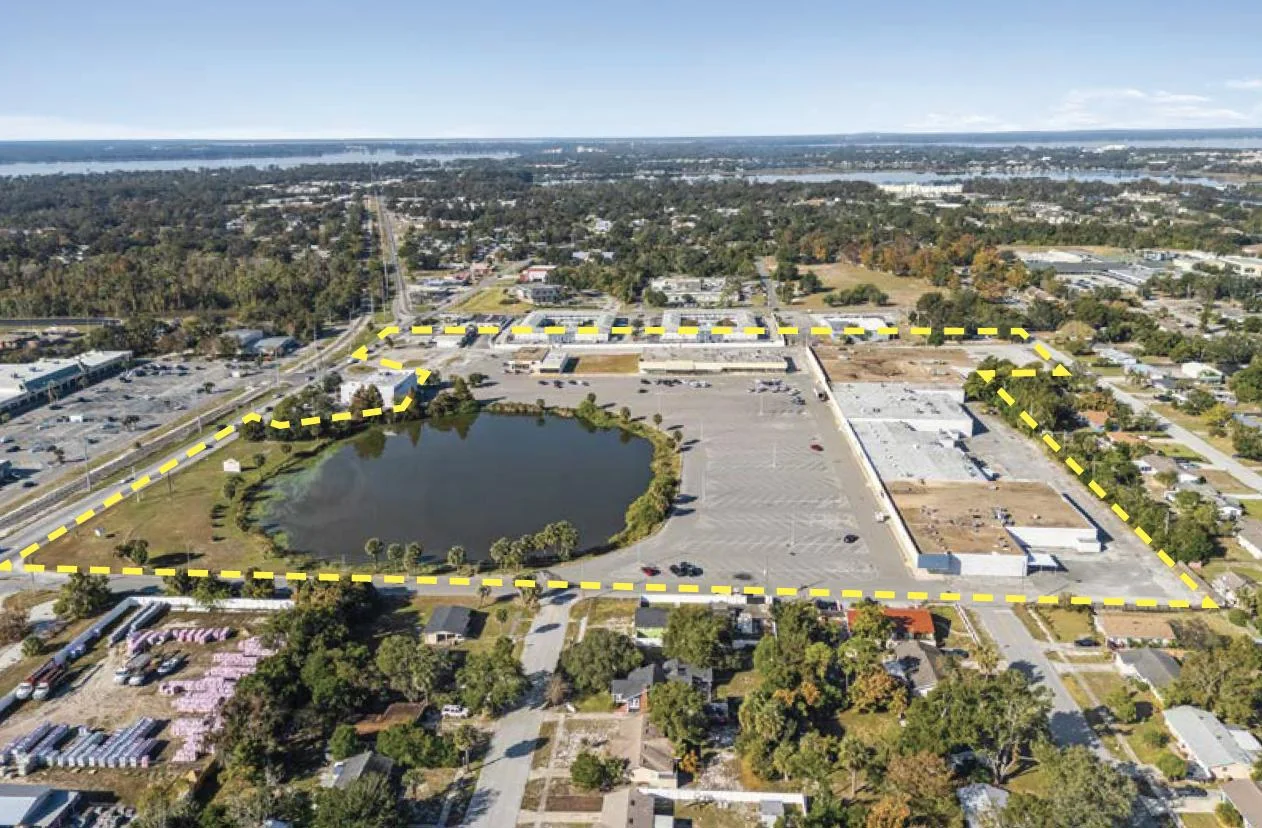 Golden Triangle Shopping Center — Sale in Mount Dora, FL, photo 5 of 6