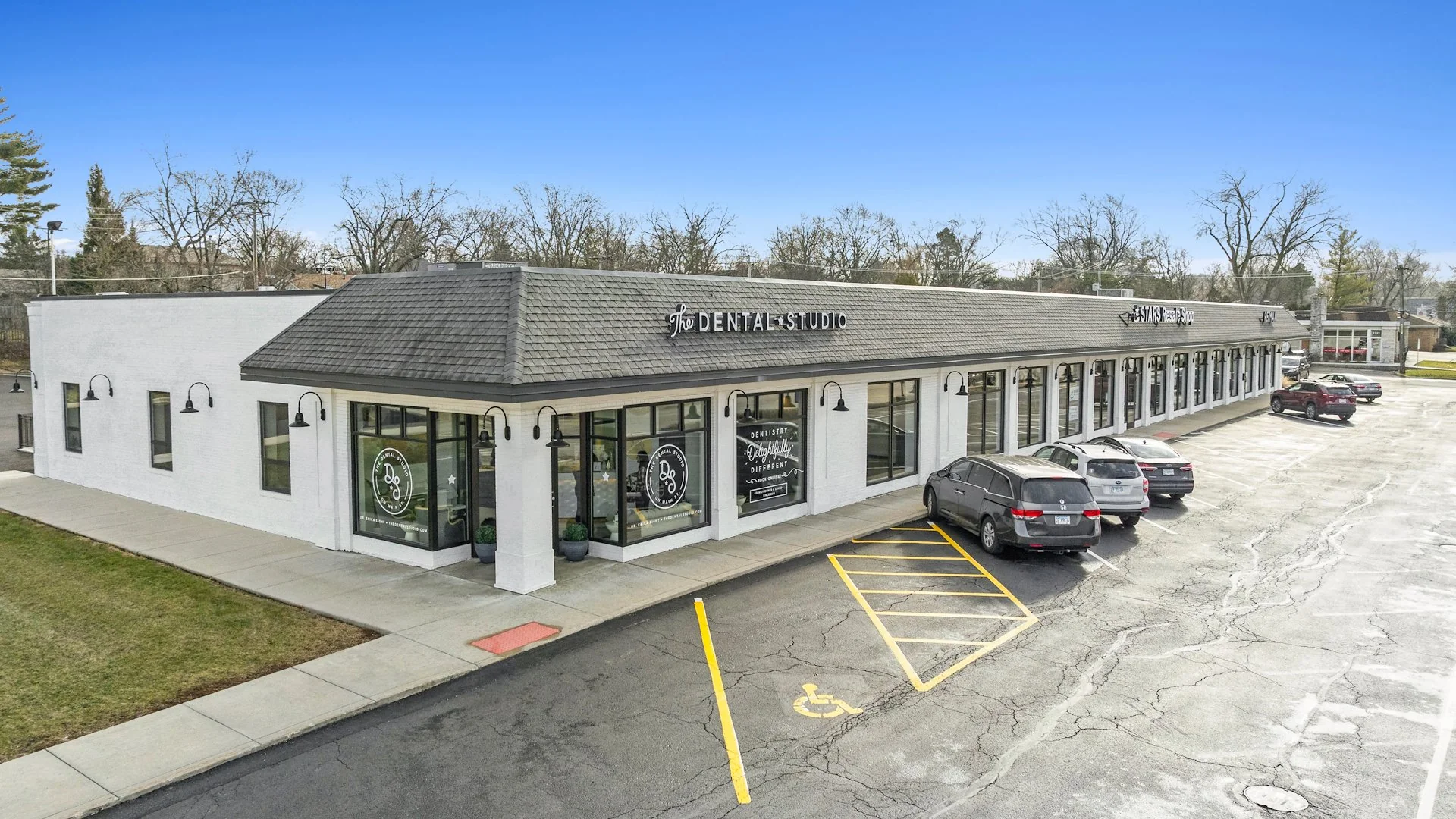 Fully Occupied Neighborhood Retail In Dupage County