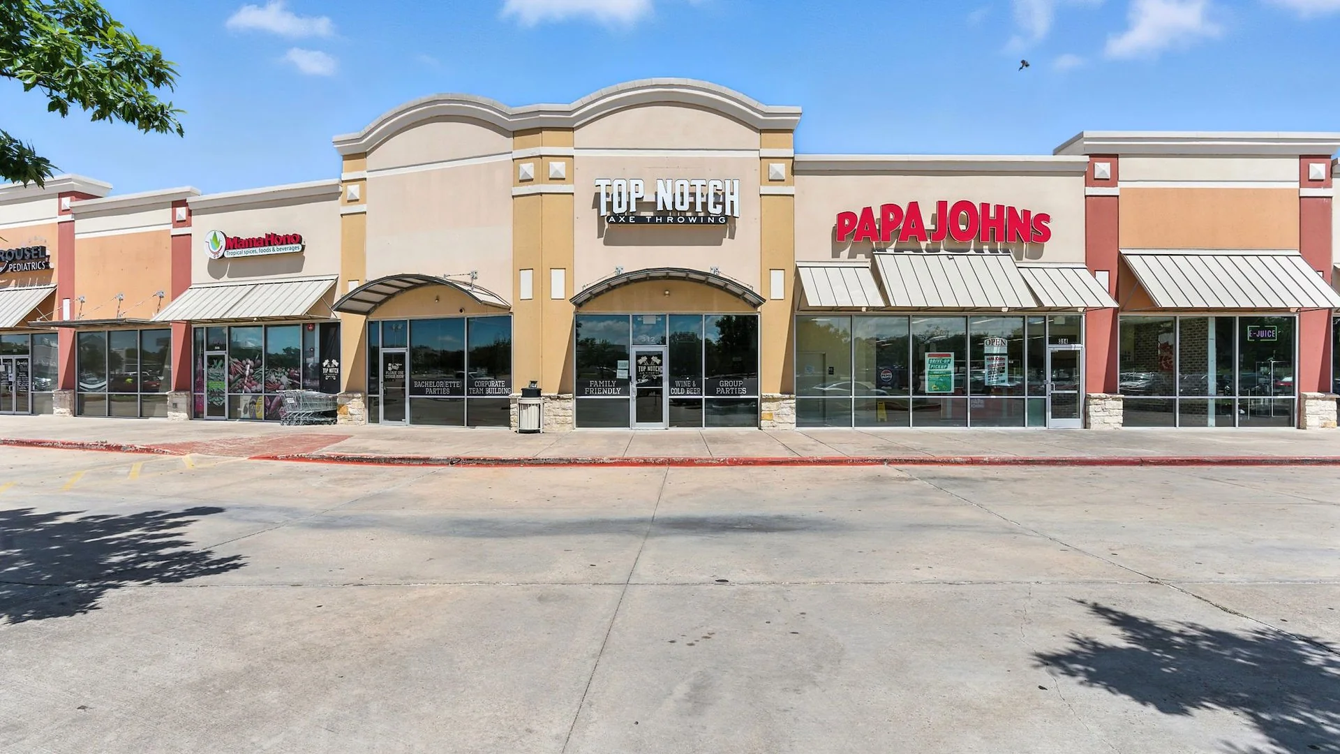 Mays Crossing Shopping Center — Sale in Round Rock, TX, photo 2 of 8