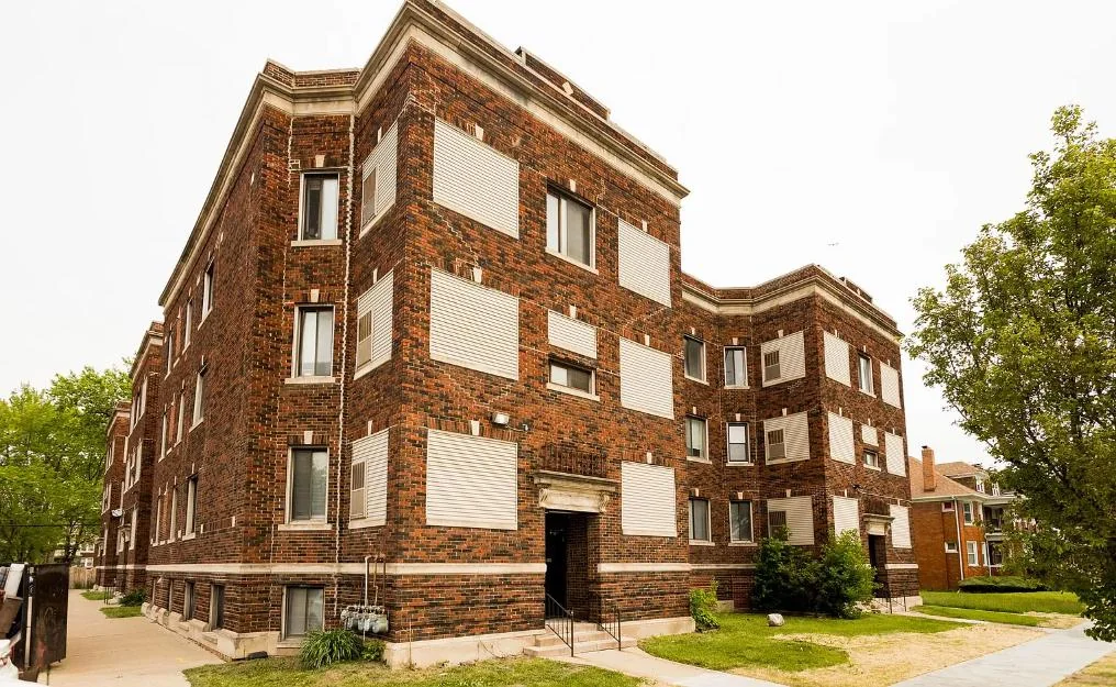 Kirkwood Apartments — Sale in Detroit, MI, photo 3 of 5