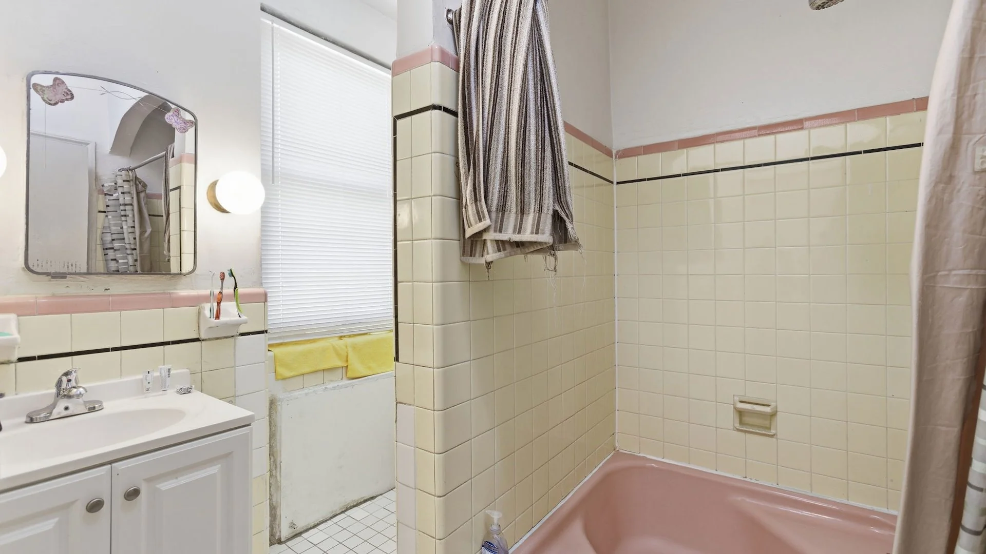 Fully Leased Mixed-Use Asset — Sale in Washington, DC, photo 7 of 8
