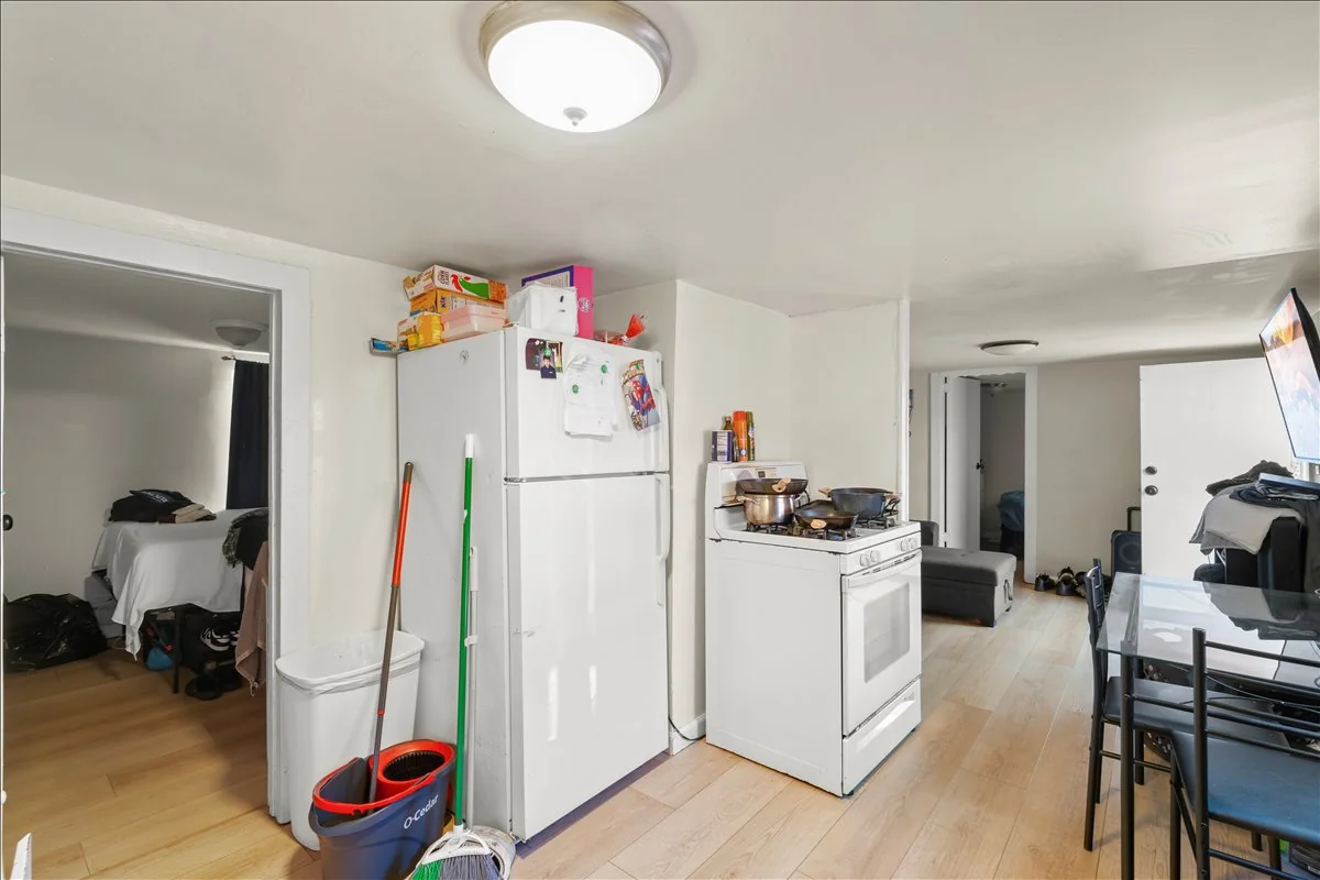 4114 E 17th St — Sale in Oakland, CA, photo 5 of 5