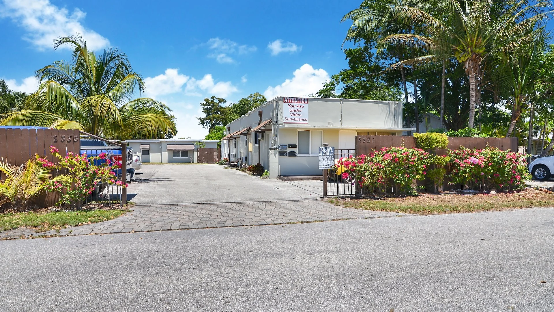 Hayes Street Apartments — Sale in Hollywood, FL, photo 1 of 8