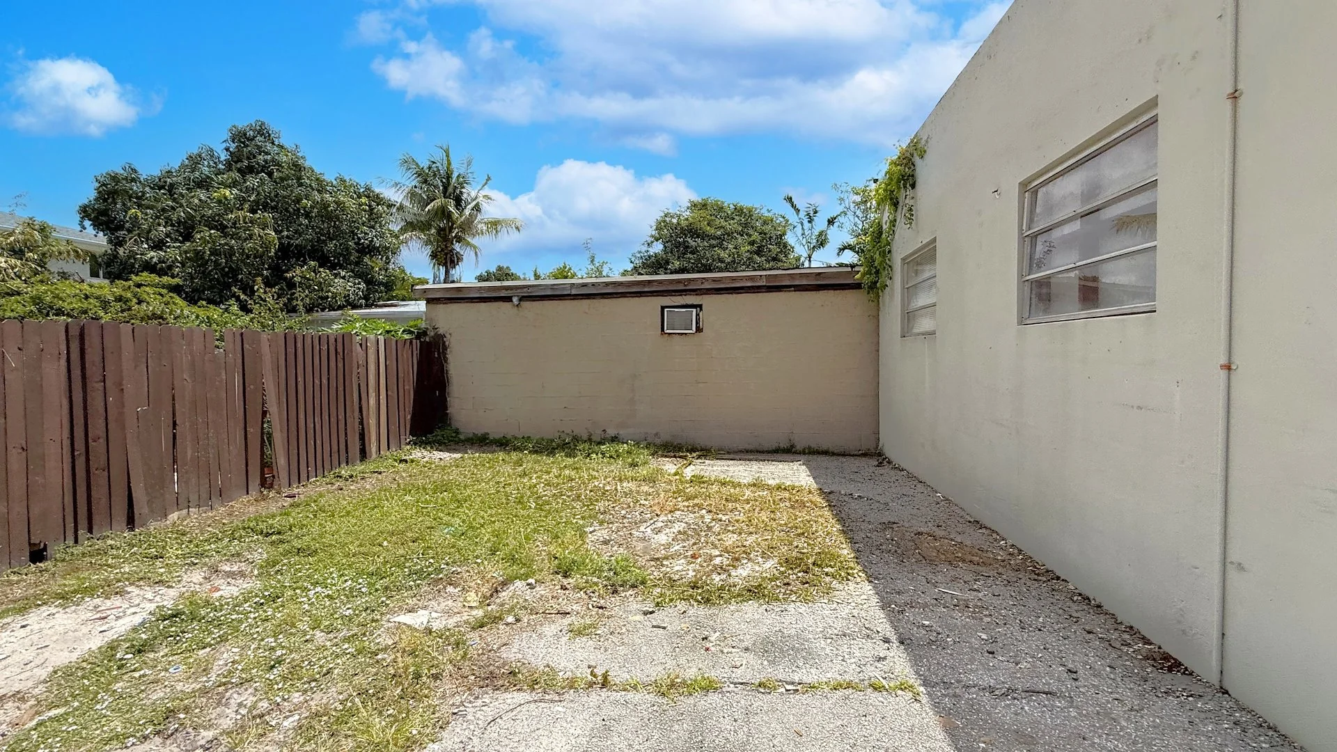 Hayes Street Apartments — Sale in Hollywood, FL, photo 8 of 8